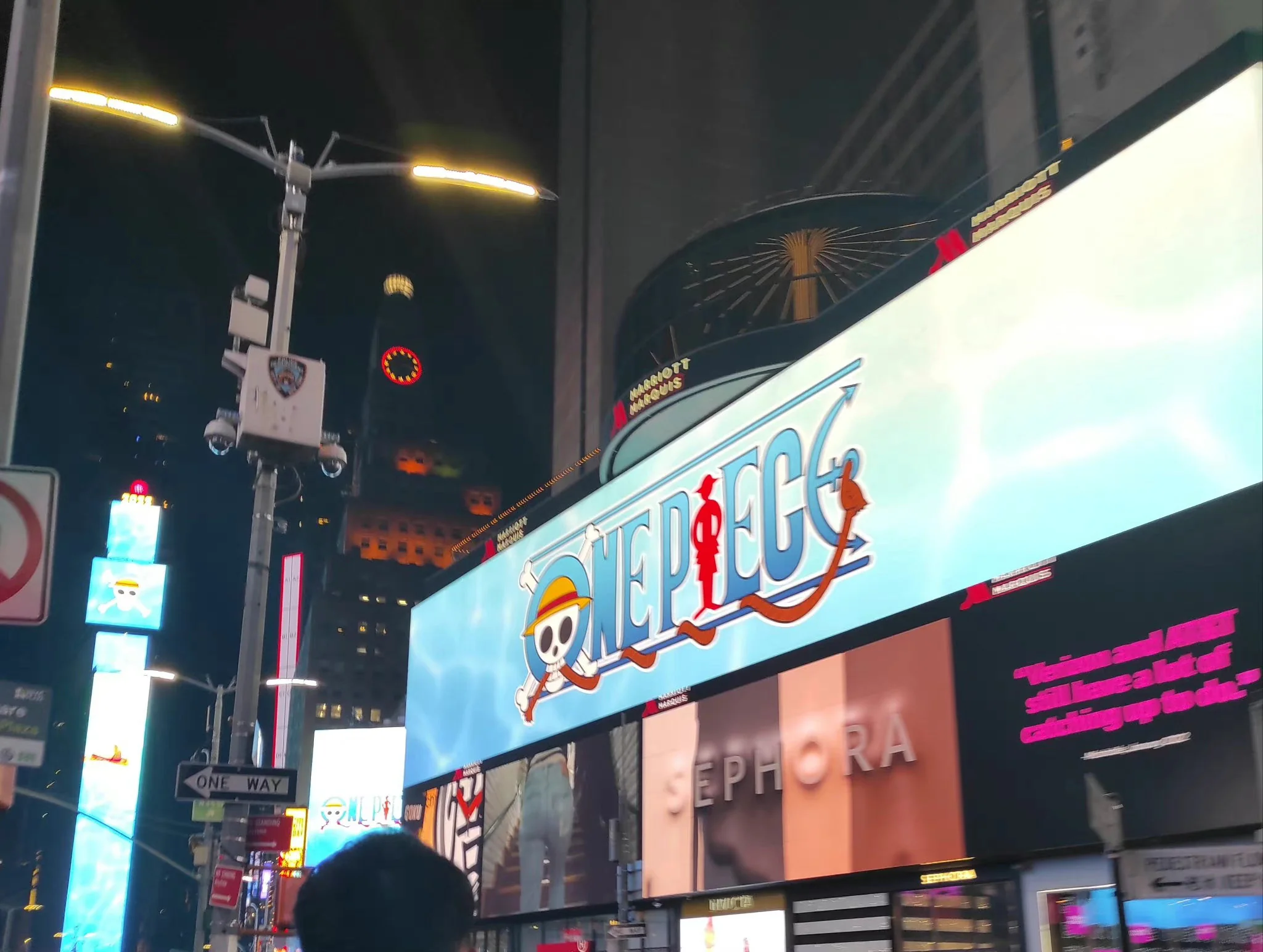 海贼王新电影《RED》纽约时代广场全面宣传！｜高清图片集
