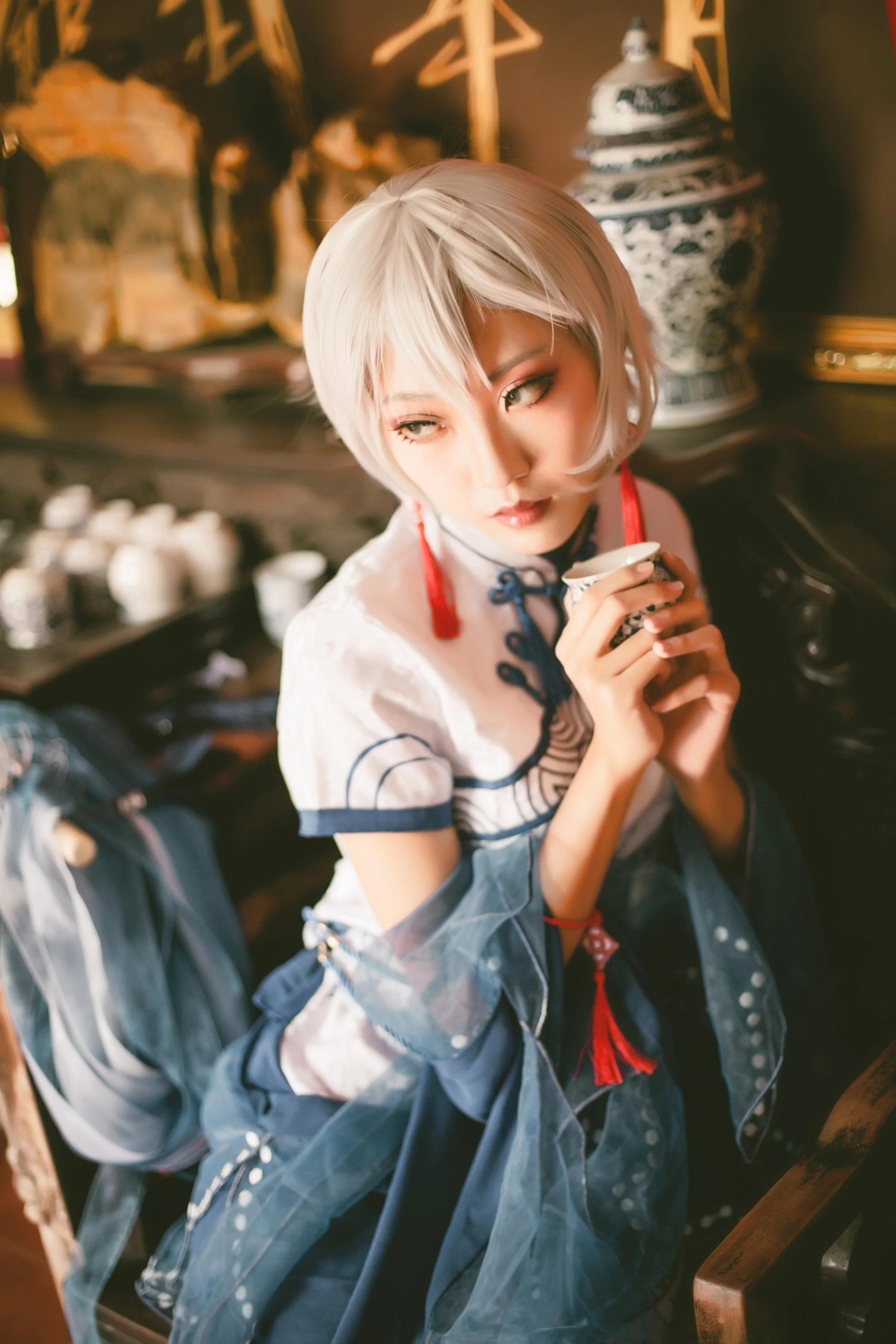 V家言和青花瓷同人旗袍COS写真