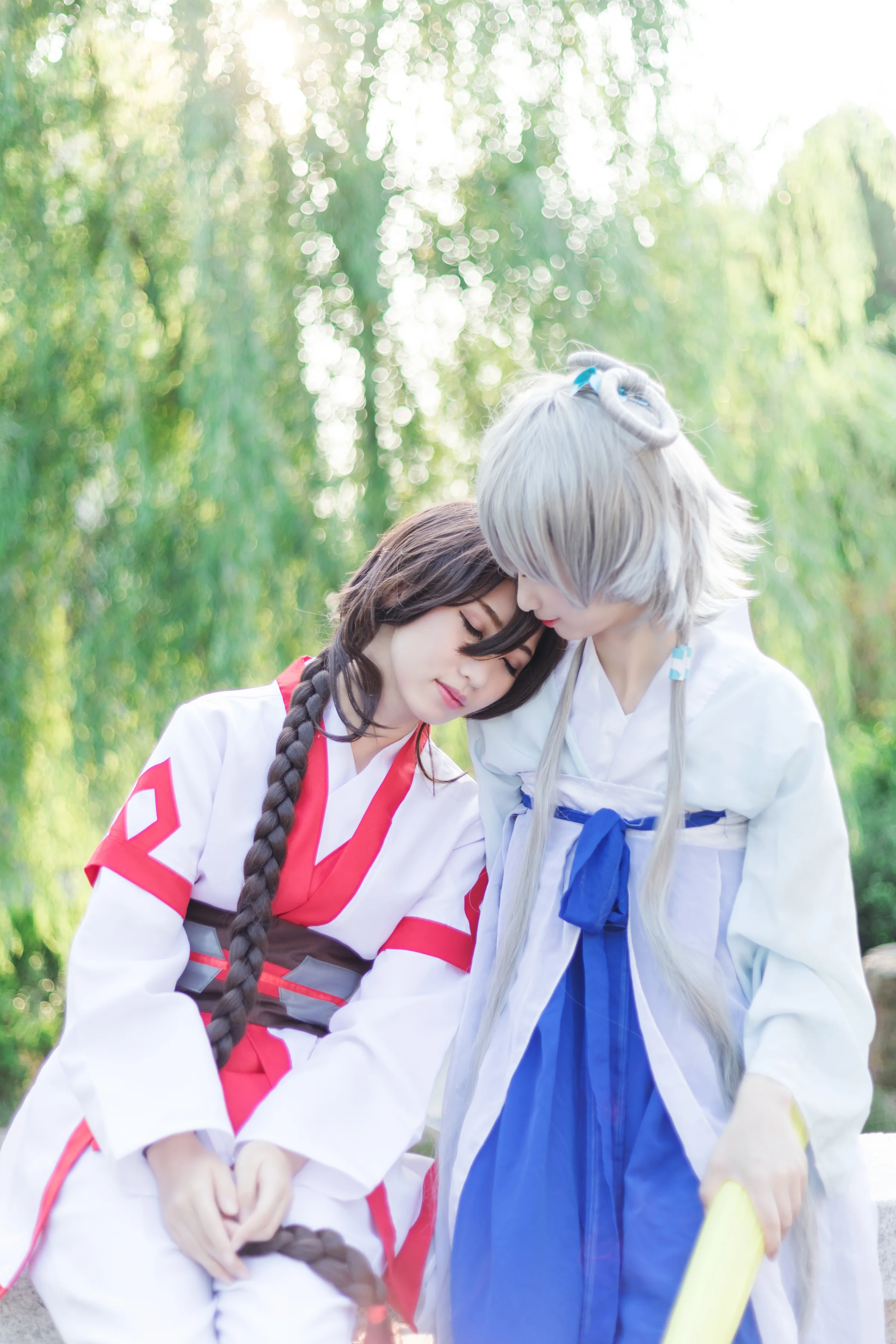 VOCALOID洛天依乐正绫COS写真 春来发几枝
