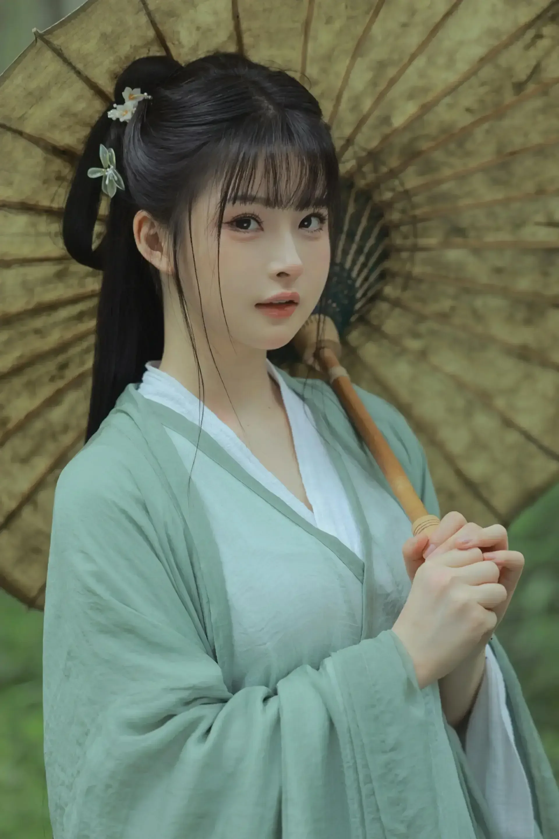 白莉爱吃巧克力 – 古风汉服｜高清图片集