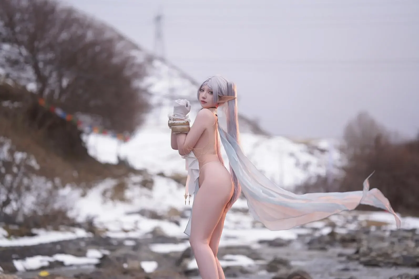 小和甜酒&橙风千雅 – 雪山 菲伦&芙莉莲｜高清图片集
