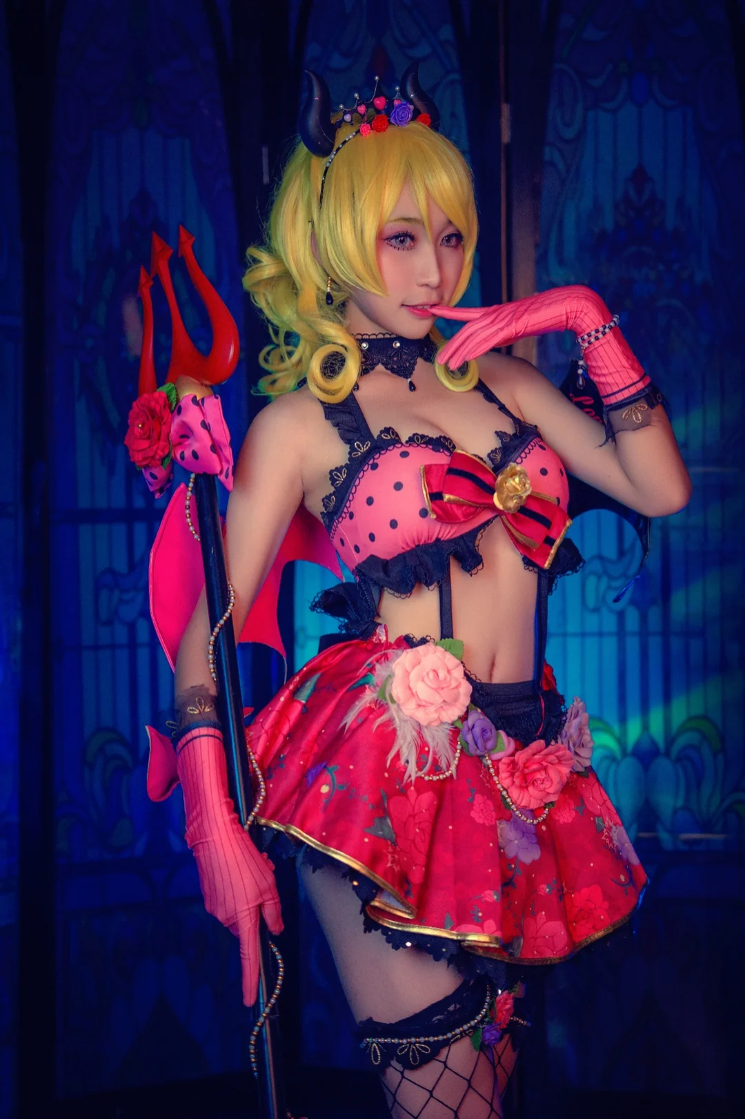 绘里小恶魔觉醒COS写真