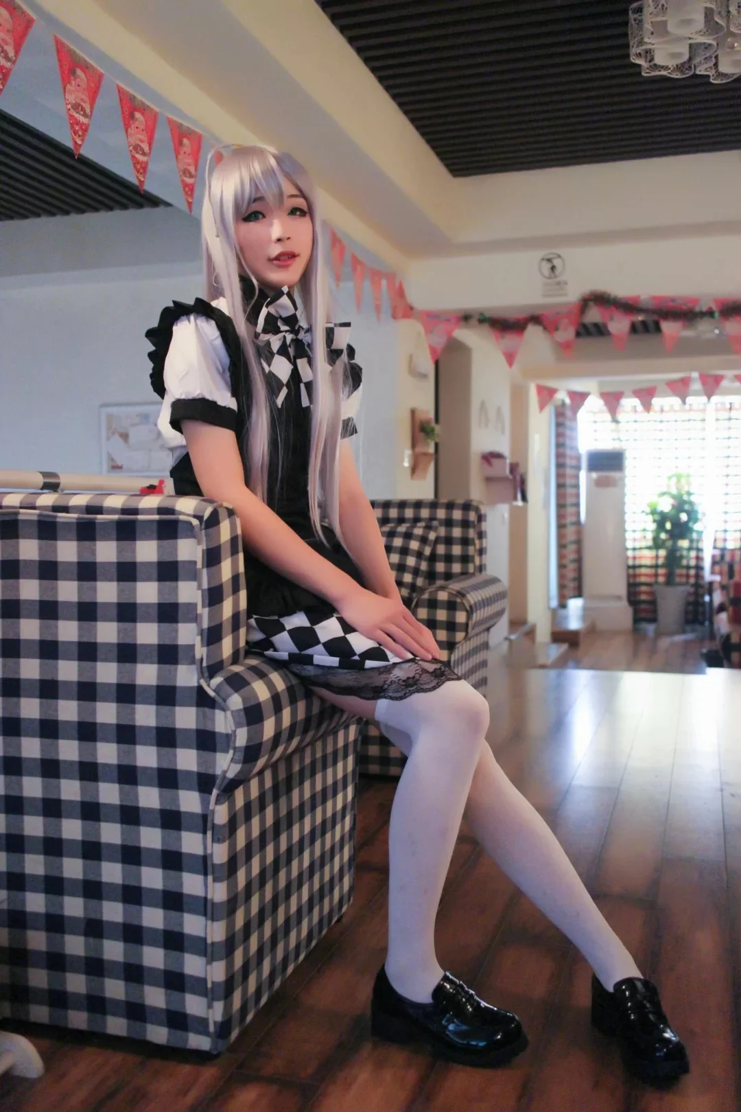 潜行吧奈亚子COS写真