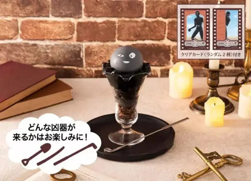 紀念劇場版《名偵探柯南：高速公路的墮天使》上映而開設的期間限定咖啡廳，推出趣味料理「犯人就在那裡！？百匯」一棒子下去就能享受巧克力與莓果的風味｜高清图片集