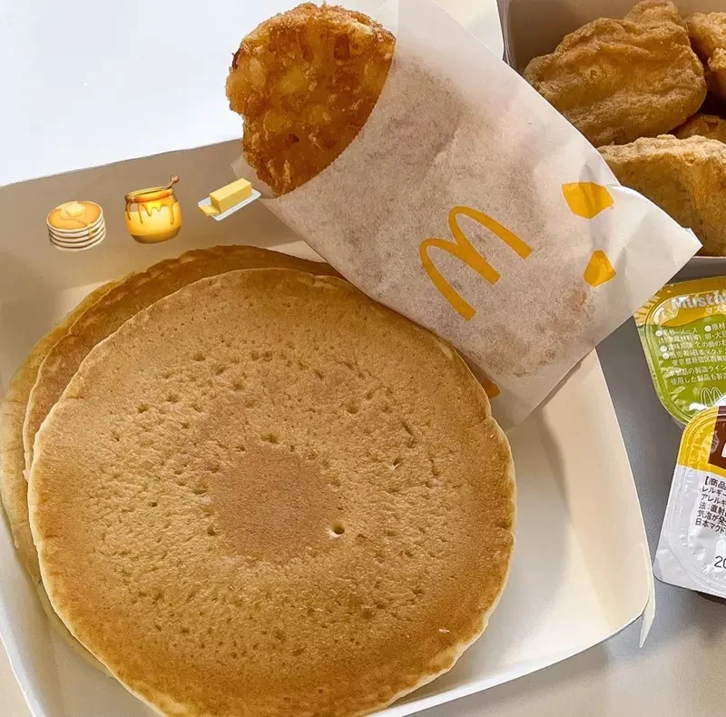 只屬於早餐時段的《創意麥當勞罪惡吃法》薯餅搭配鬆餅蹦出難以想像的新滋味｜高清图片集
