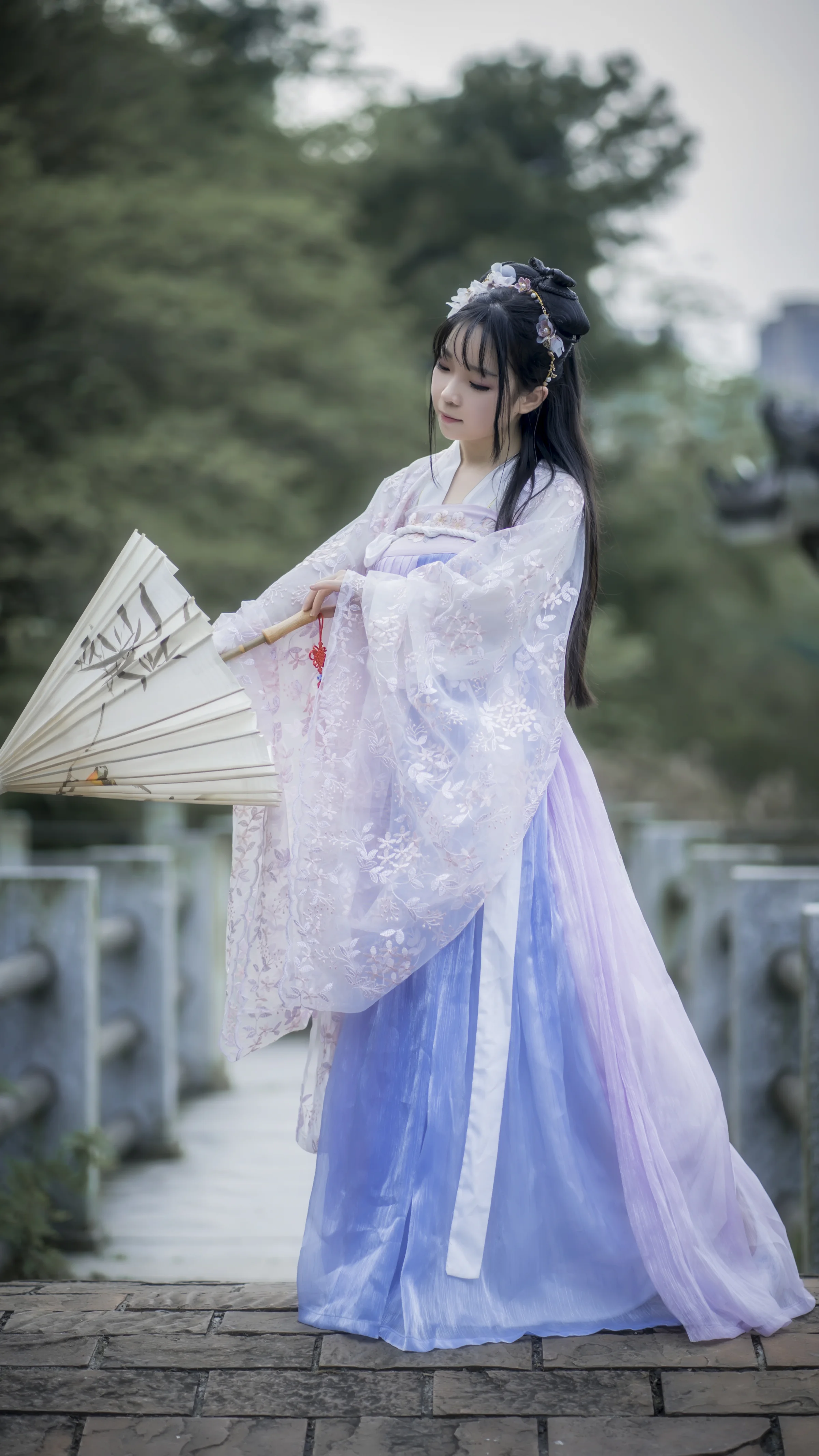 【汉服正片】天青色等烟雨，而我在等你｜高清图片集