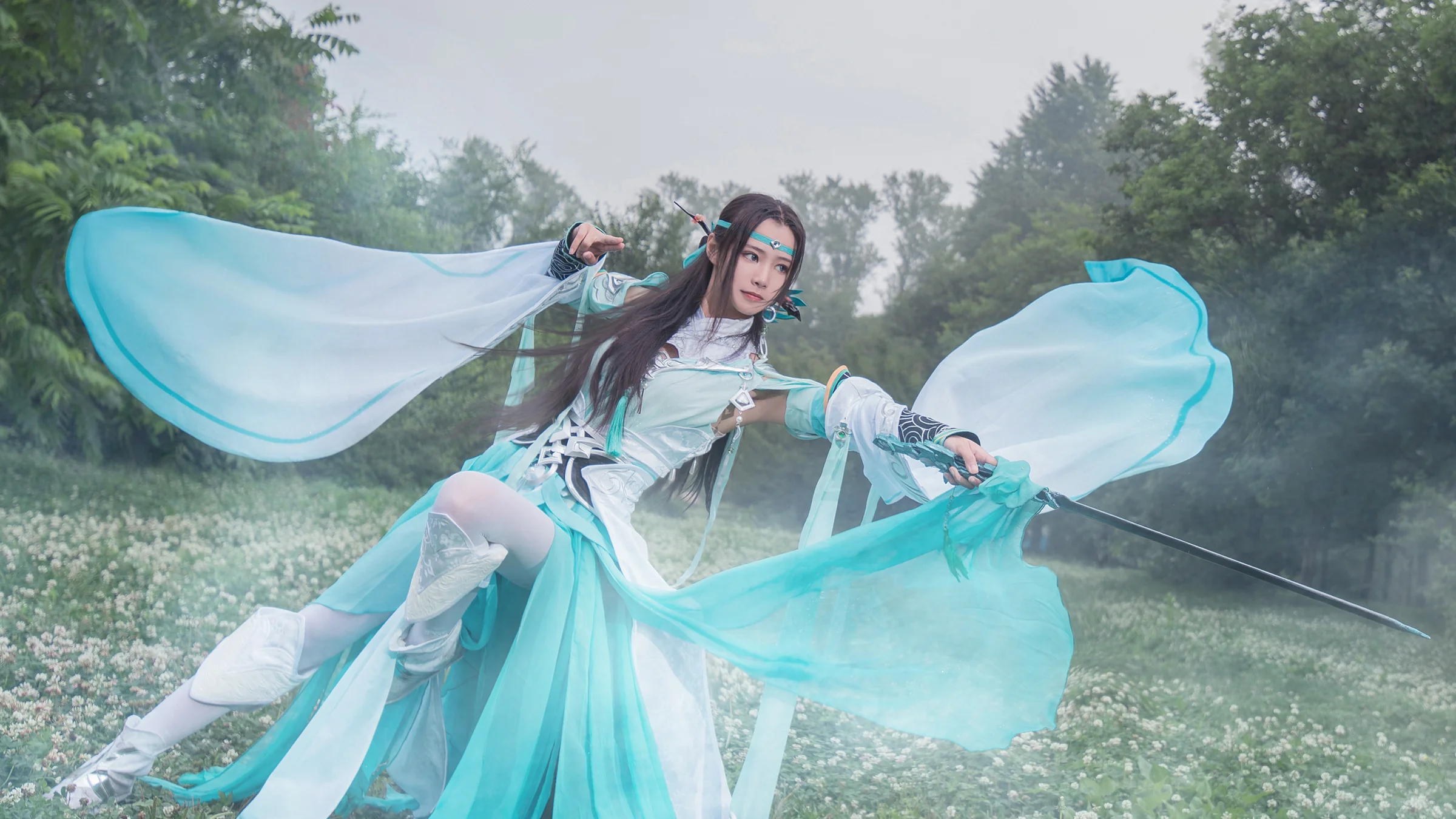 剑网三雪河琴娘COS写真--骤雨初霁