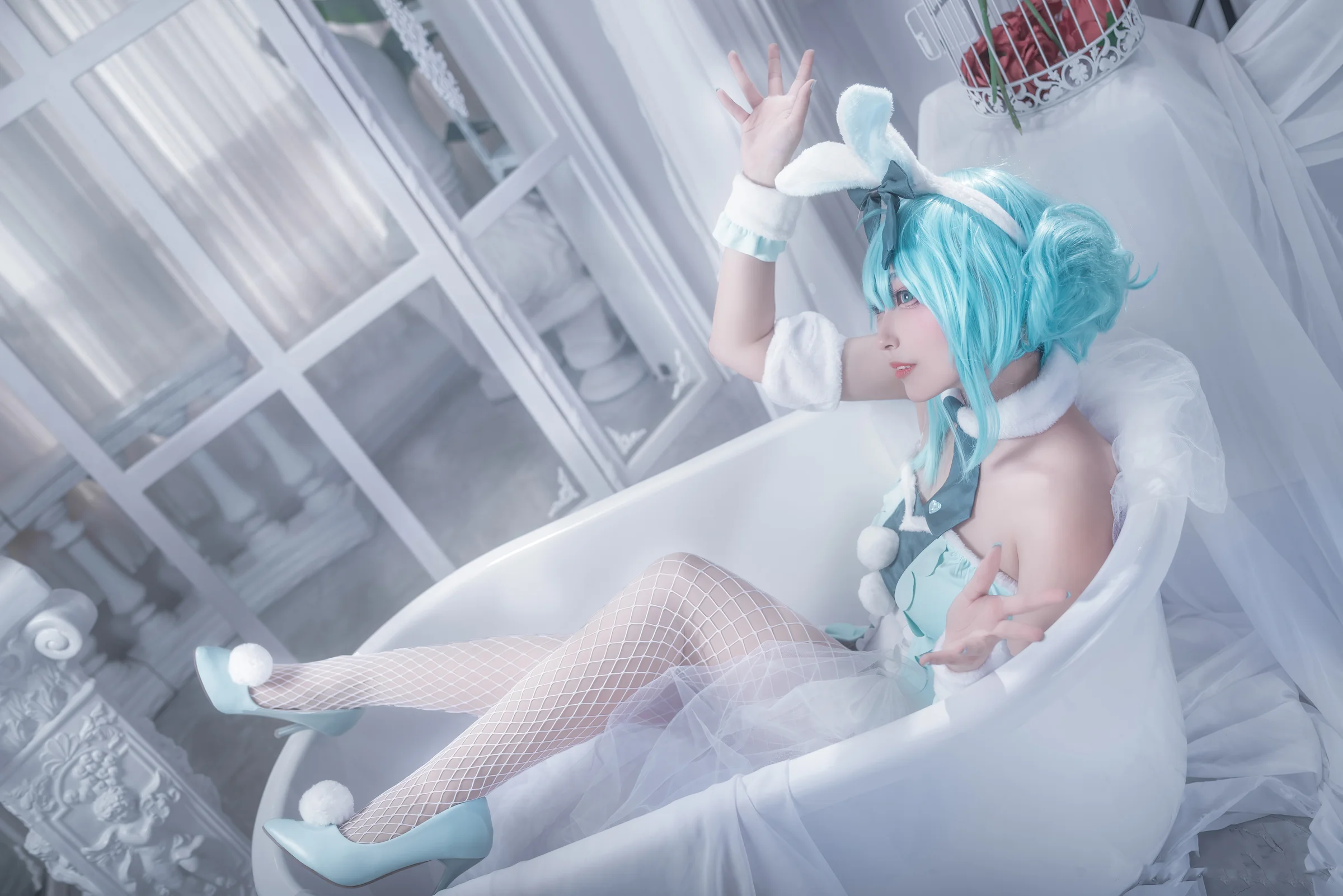 初音白兔COS写真