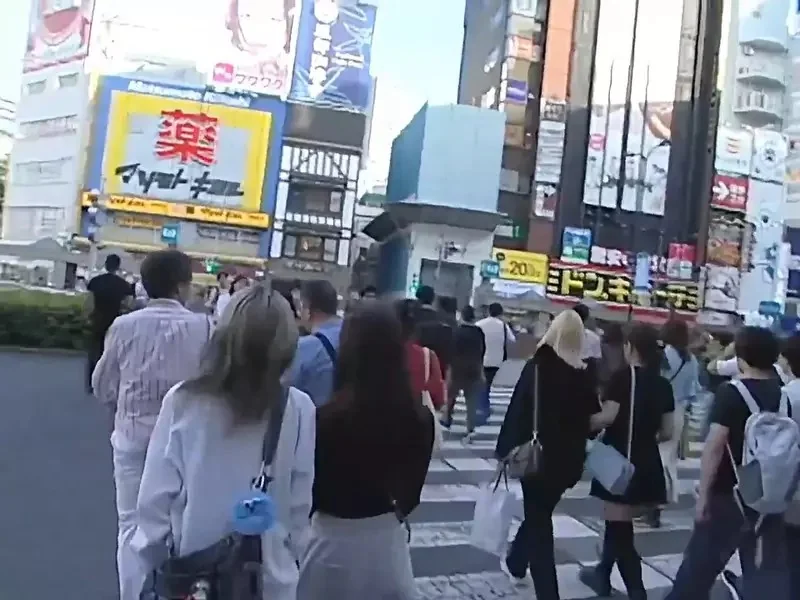 如果把池袋拍成90年代的風格會怎樣？網友嘗試用古老電視台拍法營造那種感覺｜高清图片集