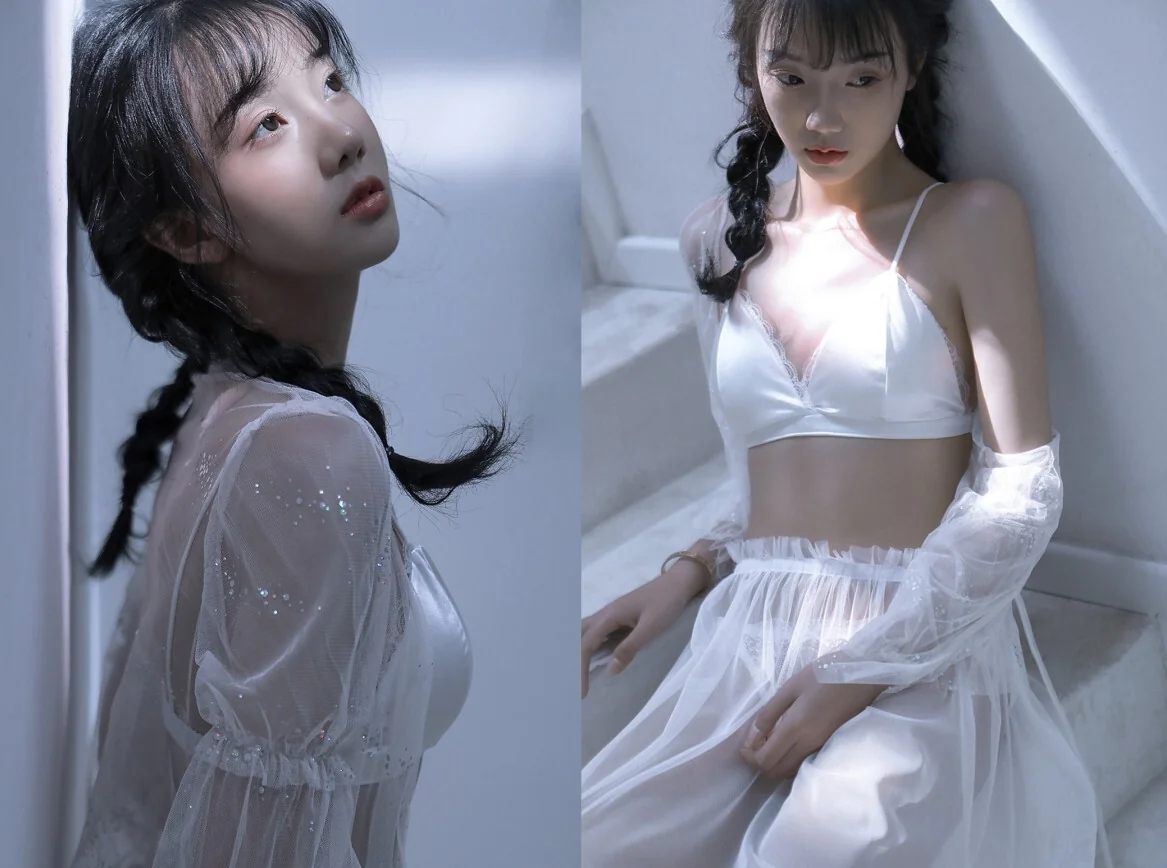 摄影博主@A-mu_: 性感写真52套合集