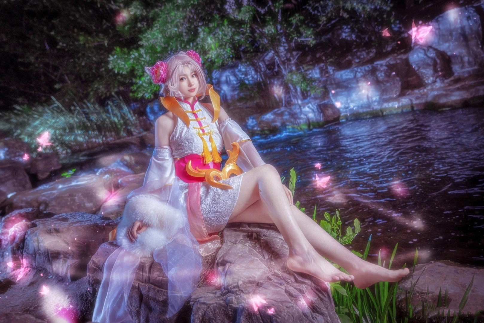 《王者荣耀》嫦娥拒霜思COS写真