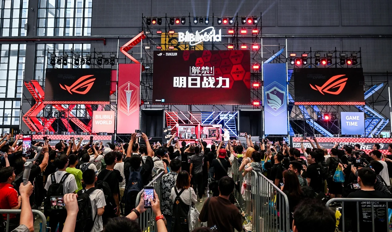 多款华硕信仰显卡亮相BW2023 实力之选澎湃而来！｜高清图片集
