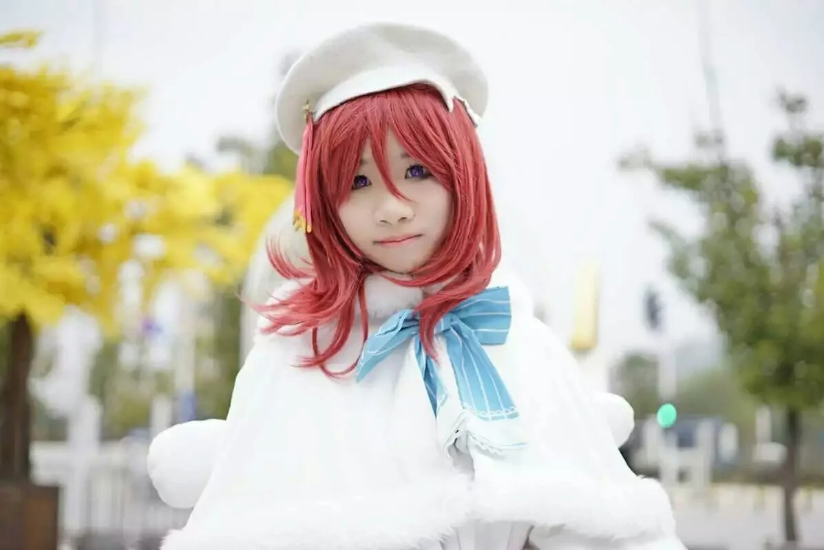 Lovelive!唱诗班未觉醒真姬COS写真