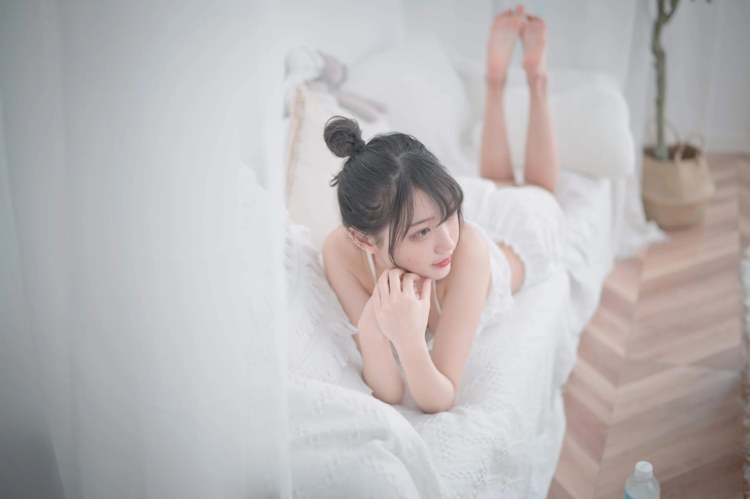 周叽是可爱兔兔 Vol.015 白色睡衣｜高清图片集