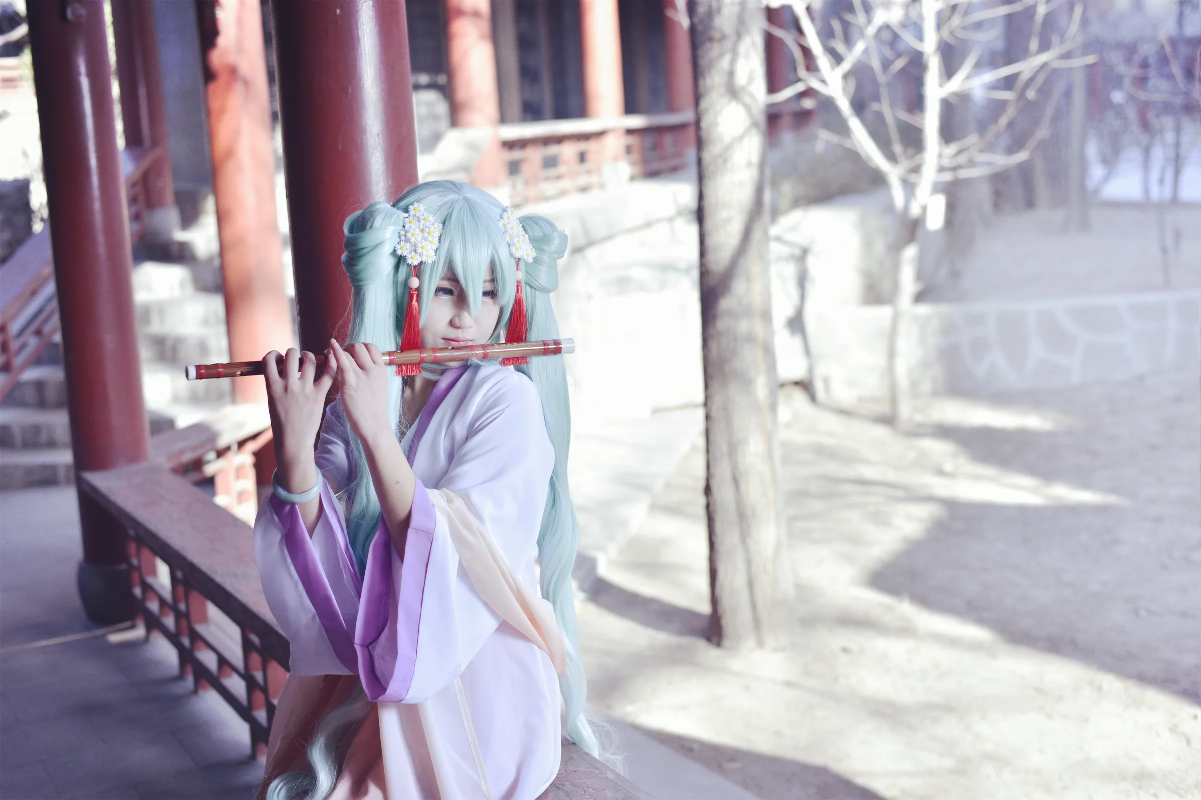 miku COS写真红酥手，绢花头，独醉一人空瘦