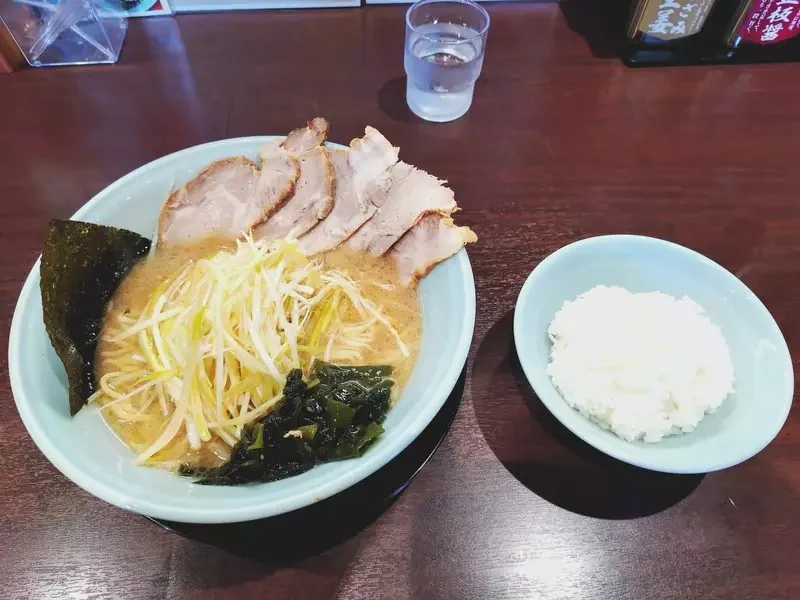知名編劇抱怨《點拉麵套餐卻先上白飯》引爆日本網友大論戰｜高清图片集