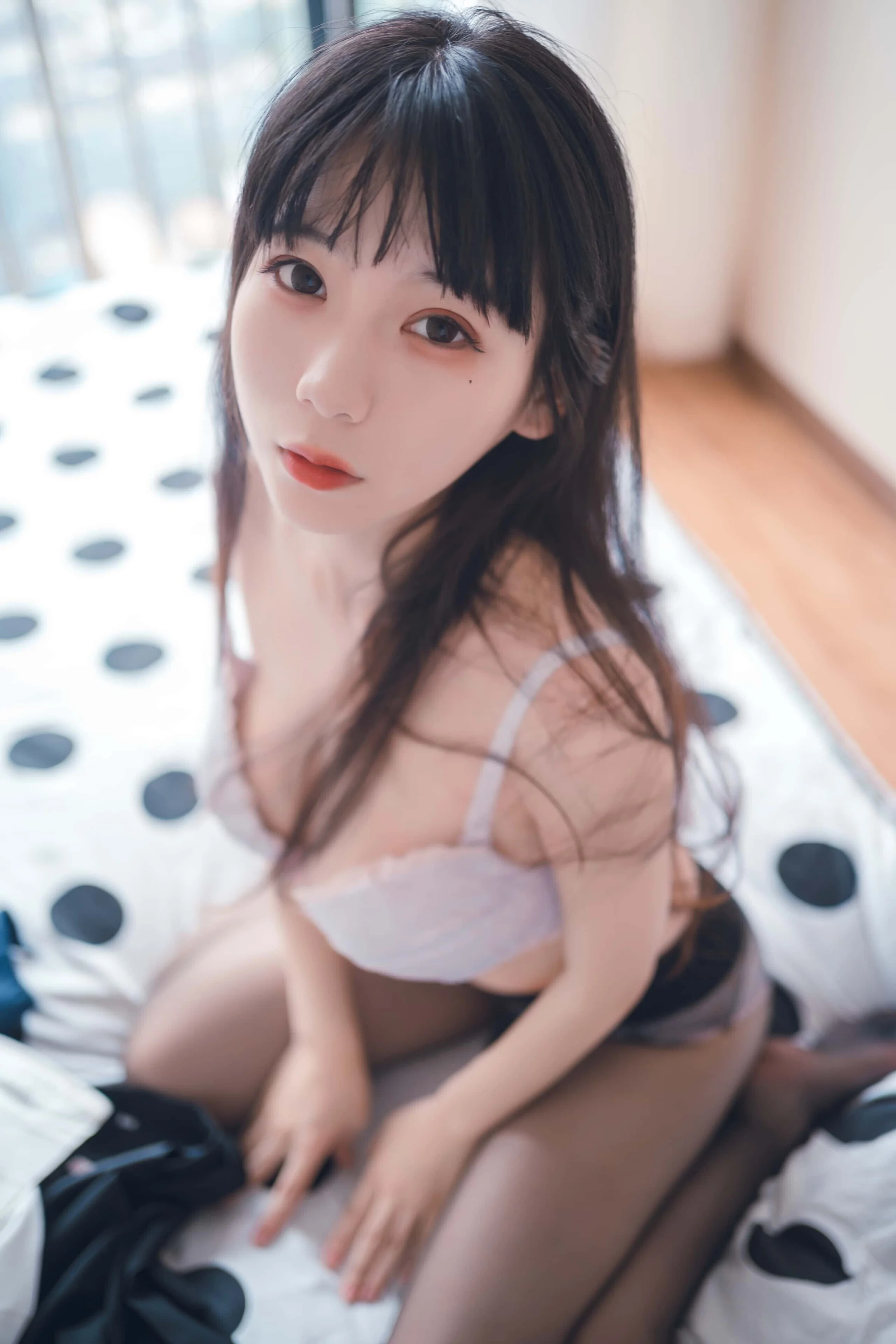 usejan(蓝蓝) – NO.05 私语｜高清图片集