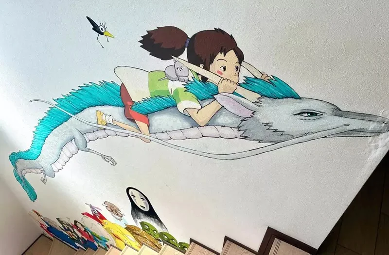 網友在家描繪《吉卜力牆壁彩繪》網友看完後表示這畫工不但驚人，而且這空間簡直是充滿了夢想｜高清图片集