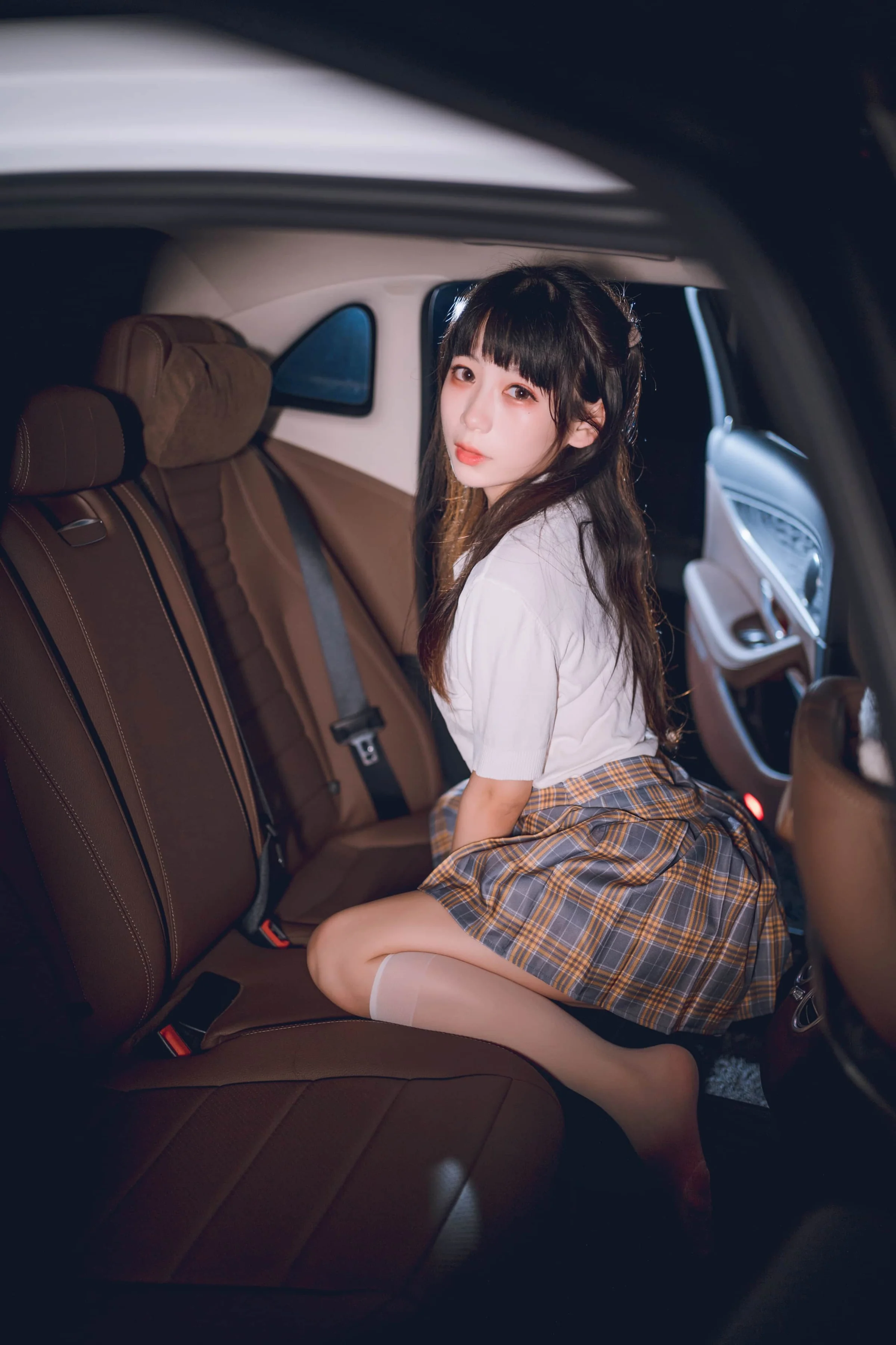 usejan(蓝蓝) – 夜樱 [40P]｜高清图片集