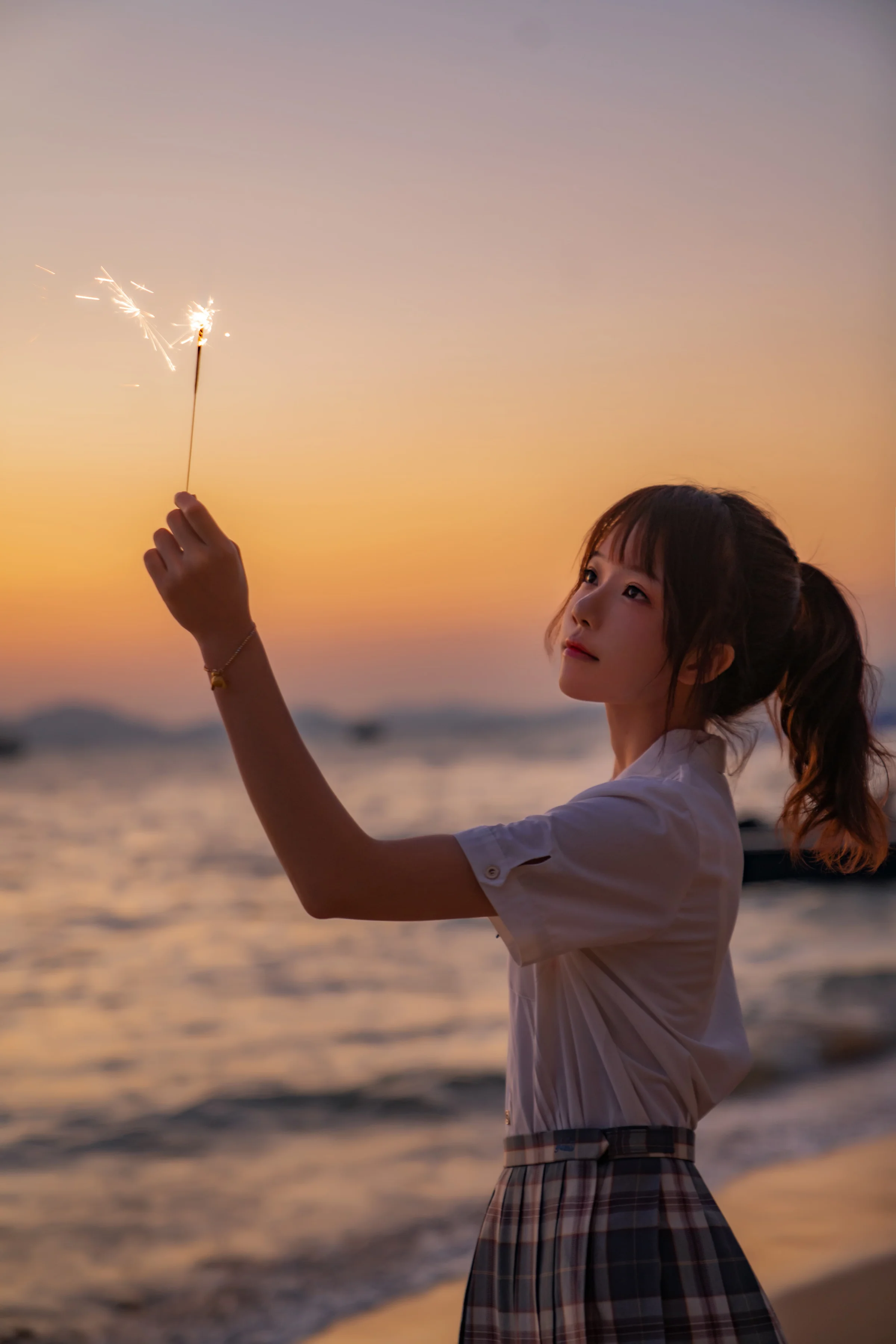 桜桃喵 – 逐海 [17P]｜高清图片集