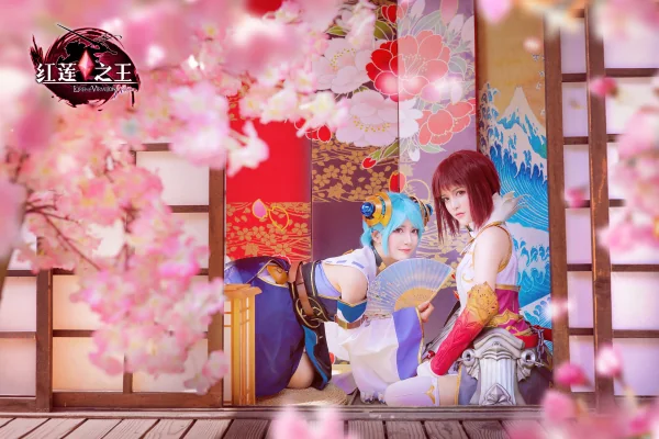 红莲之王 杜库斯/尼沙雅 COS写真