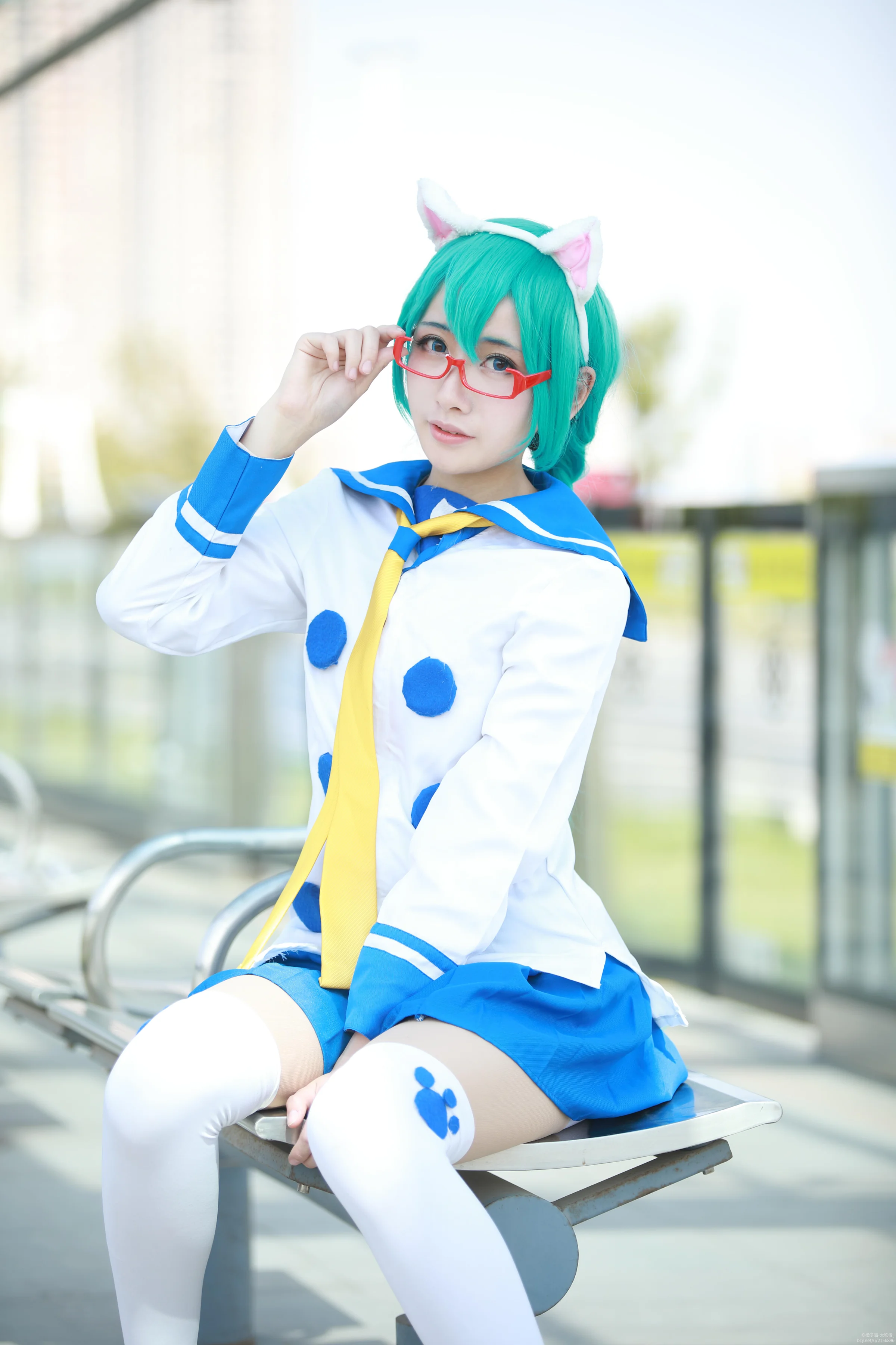 初音未来COS写真，快点喵，电车就要出发了