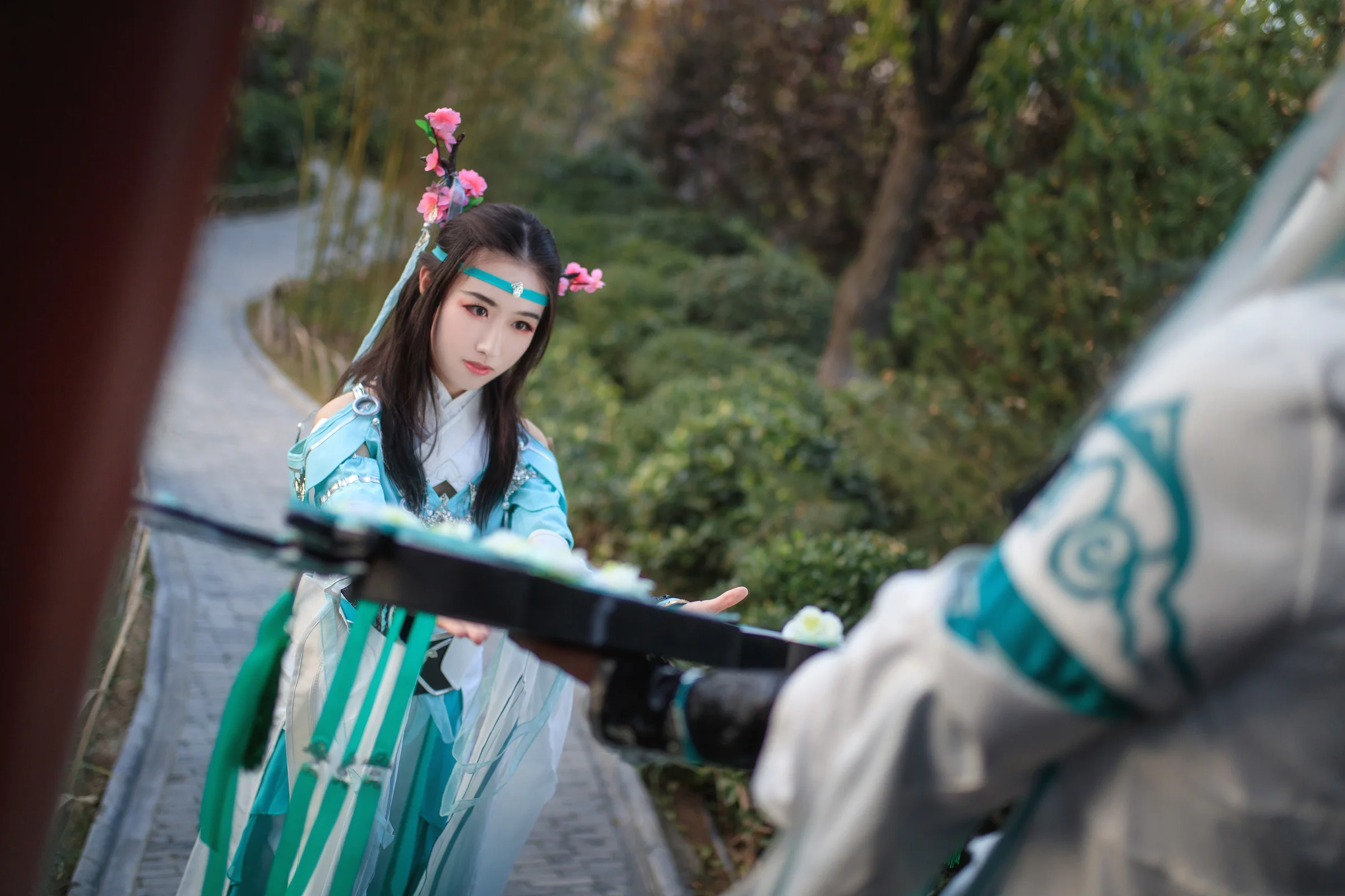 剑网三长歌门 雪河琴娘COS写真