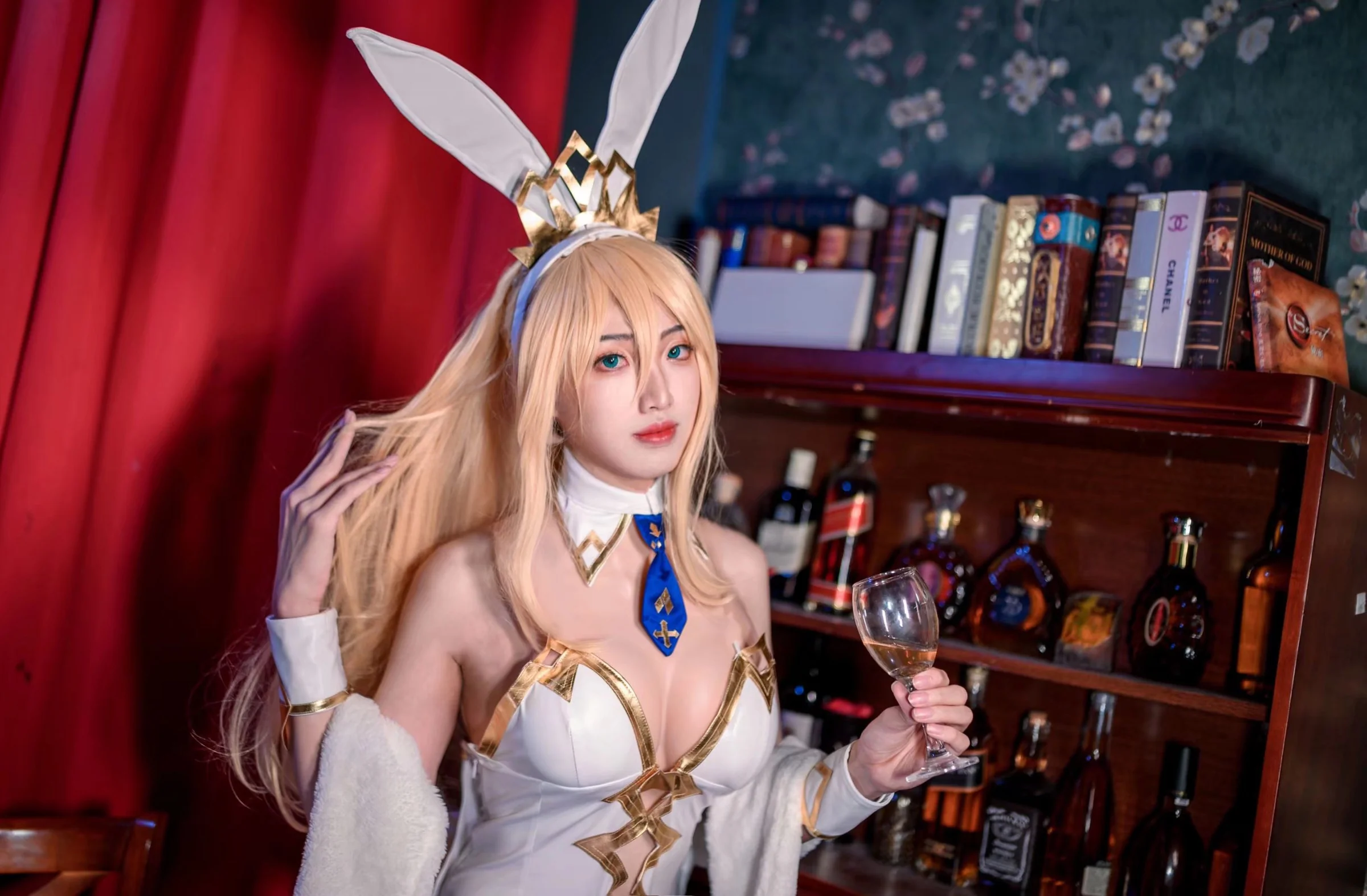 FGO尺呆 兔子王COS写真