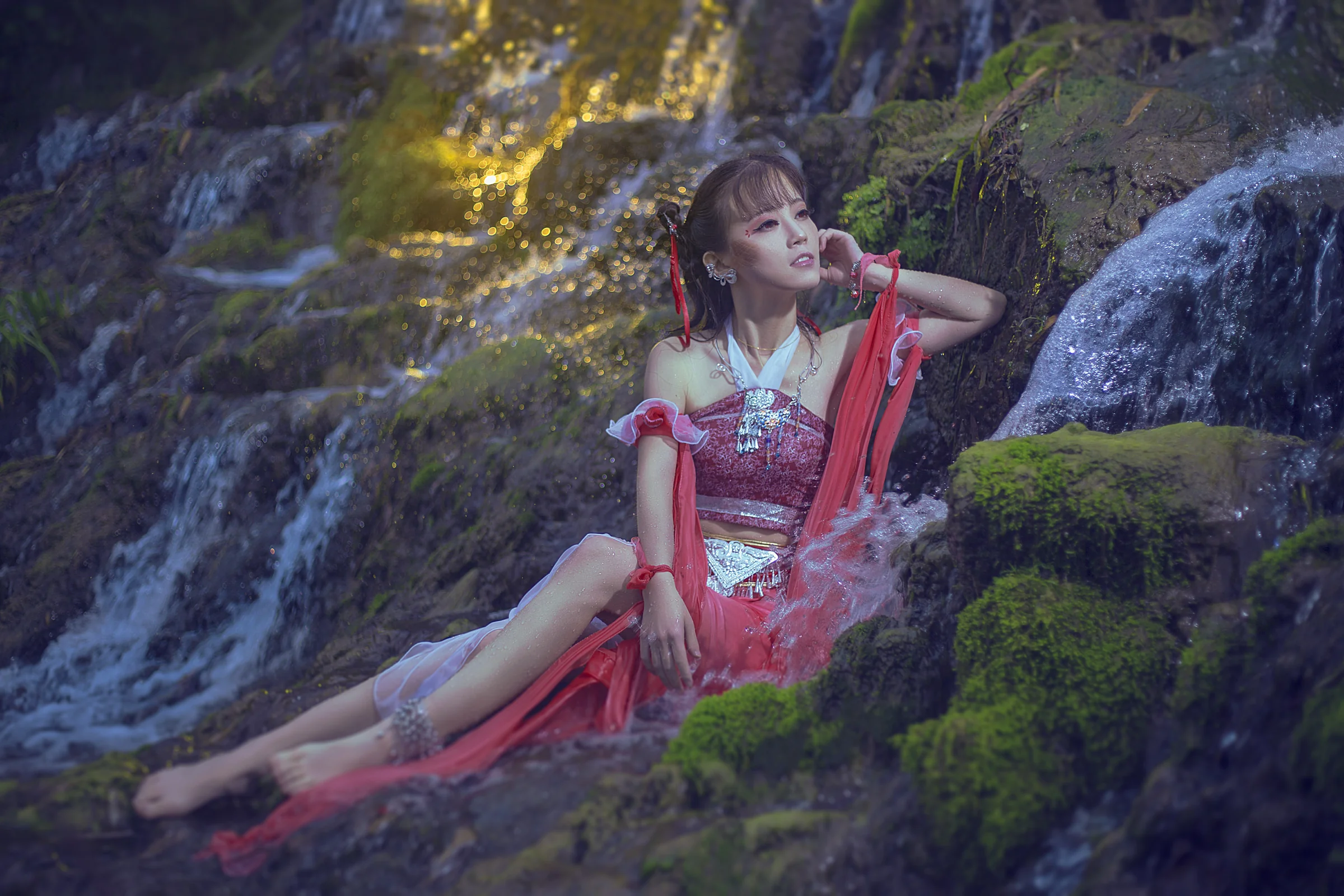 锦鲤抄COS写真 别留我一人 孑然一身 凋零在梦境里面