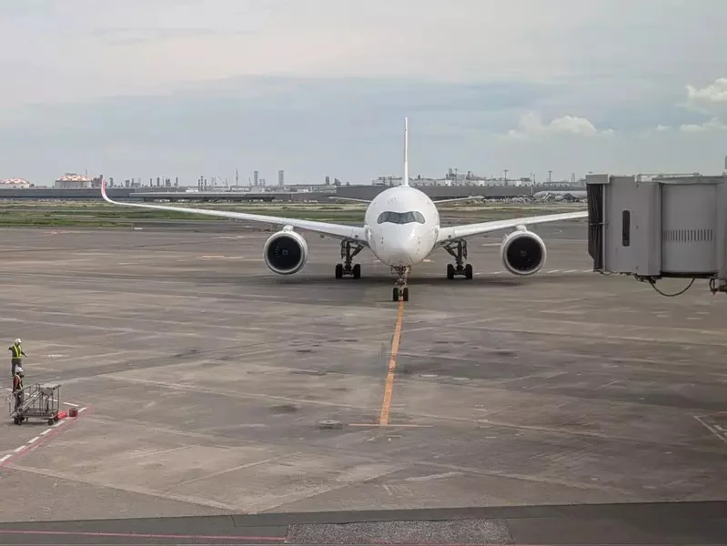 網友疑問《日本飛機化妝室的煙灰缸》不是通通禁菸嘛？為什麼還會有這種設計呢？｜高清图片集
