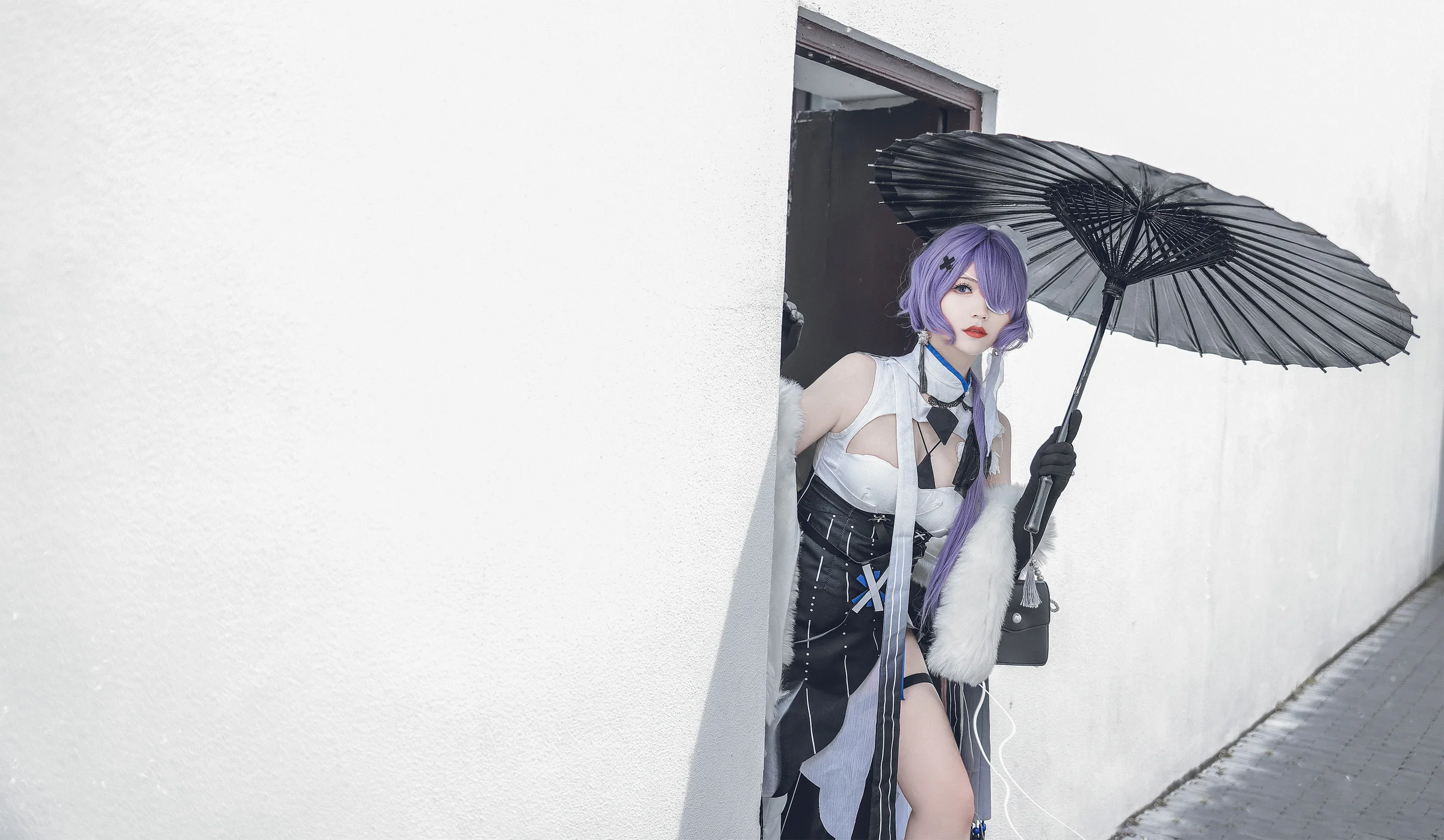 《明日方舟》絮雨COS写真
