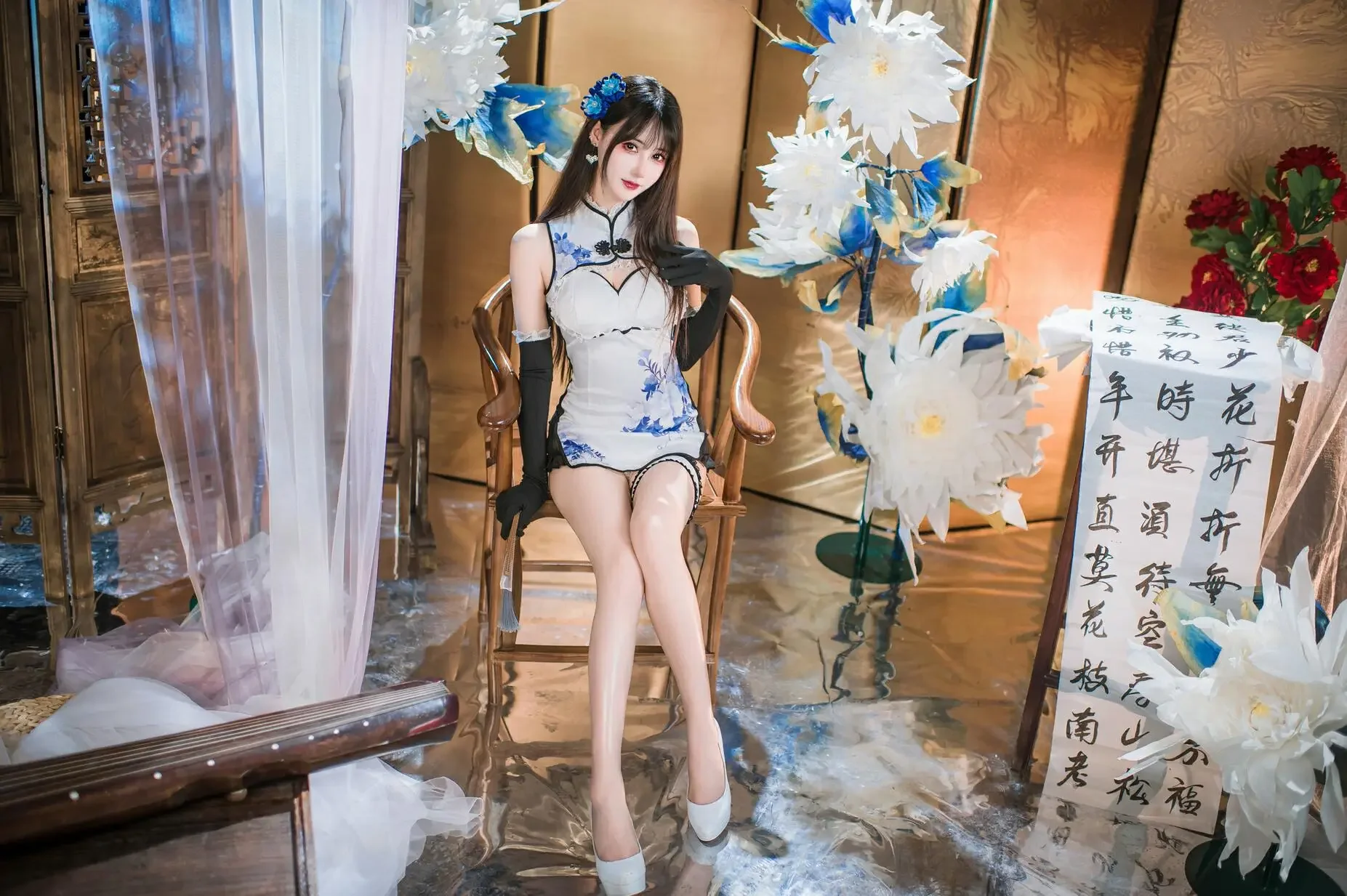 羽生三未 – 瓶儿·青花瓷旗袍｜高清图片集