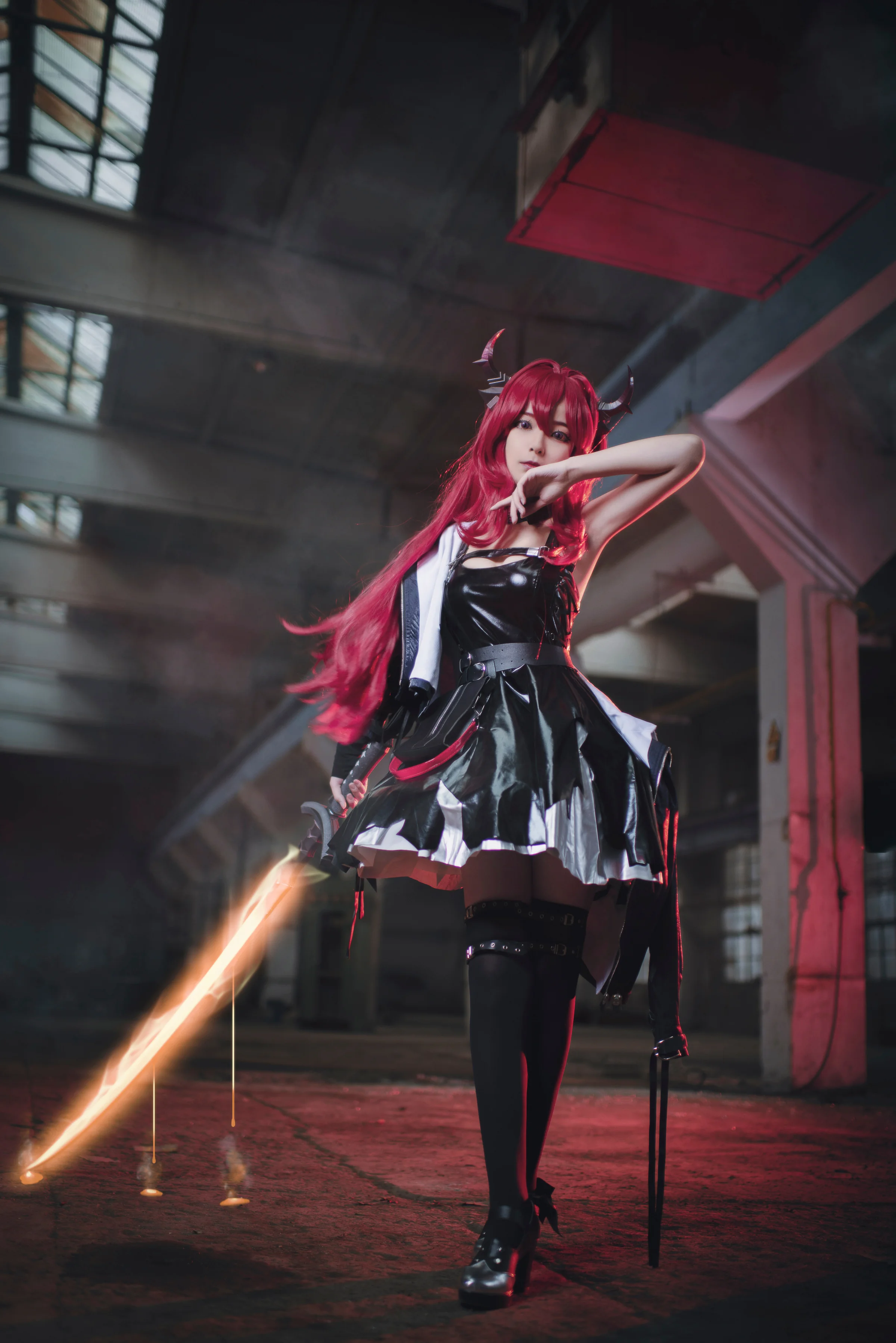 明日方舟 史尔特尔COS写真