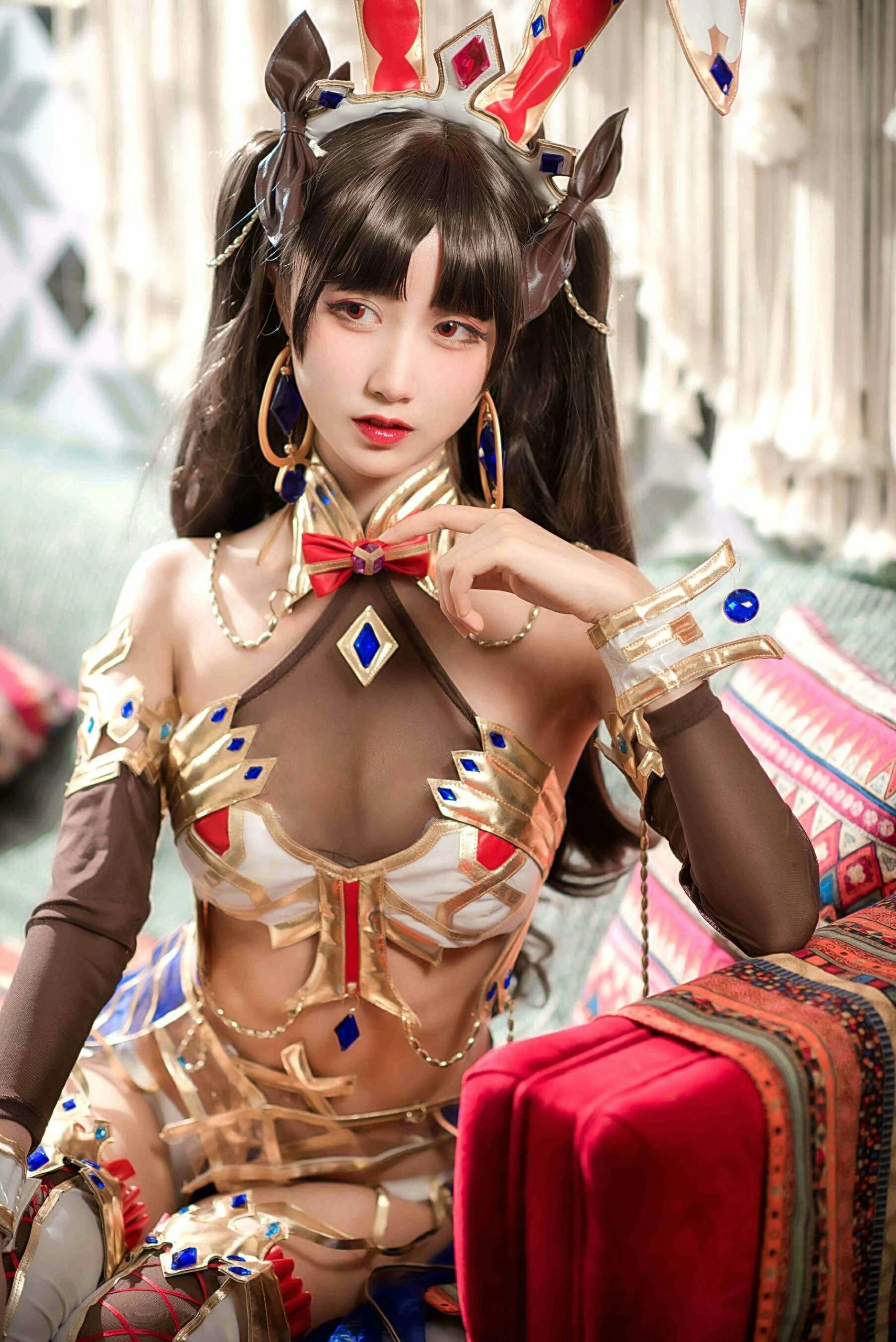 木棉棉OwO – 伊什塔尔 [35P]｜高清图片集