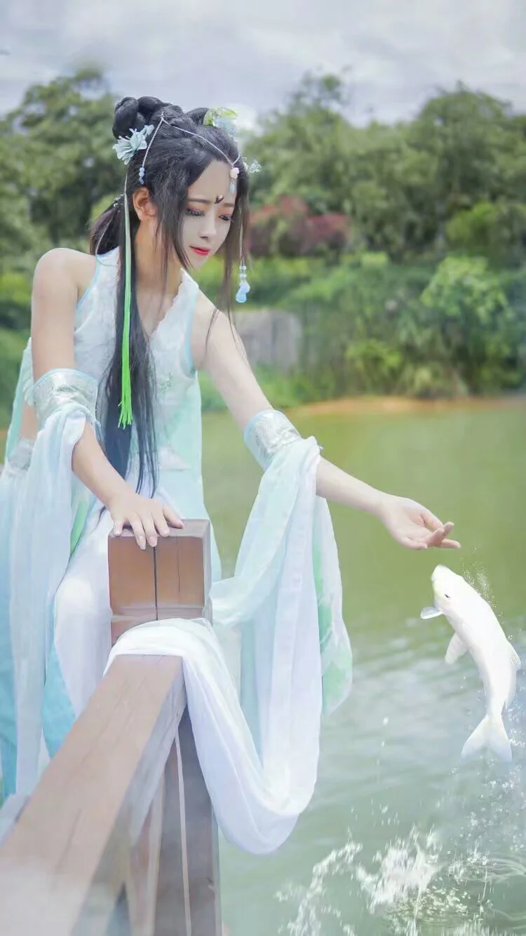 锦鲤抄青鲤COS写真