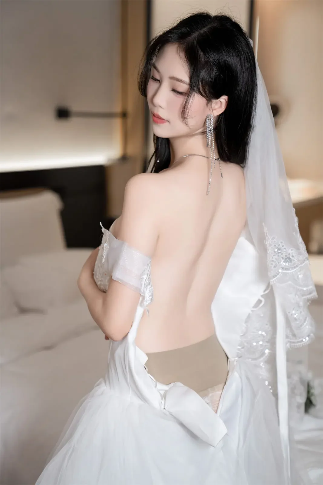 抖娘利世 – 婚纱下的秘密｜高清图片集