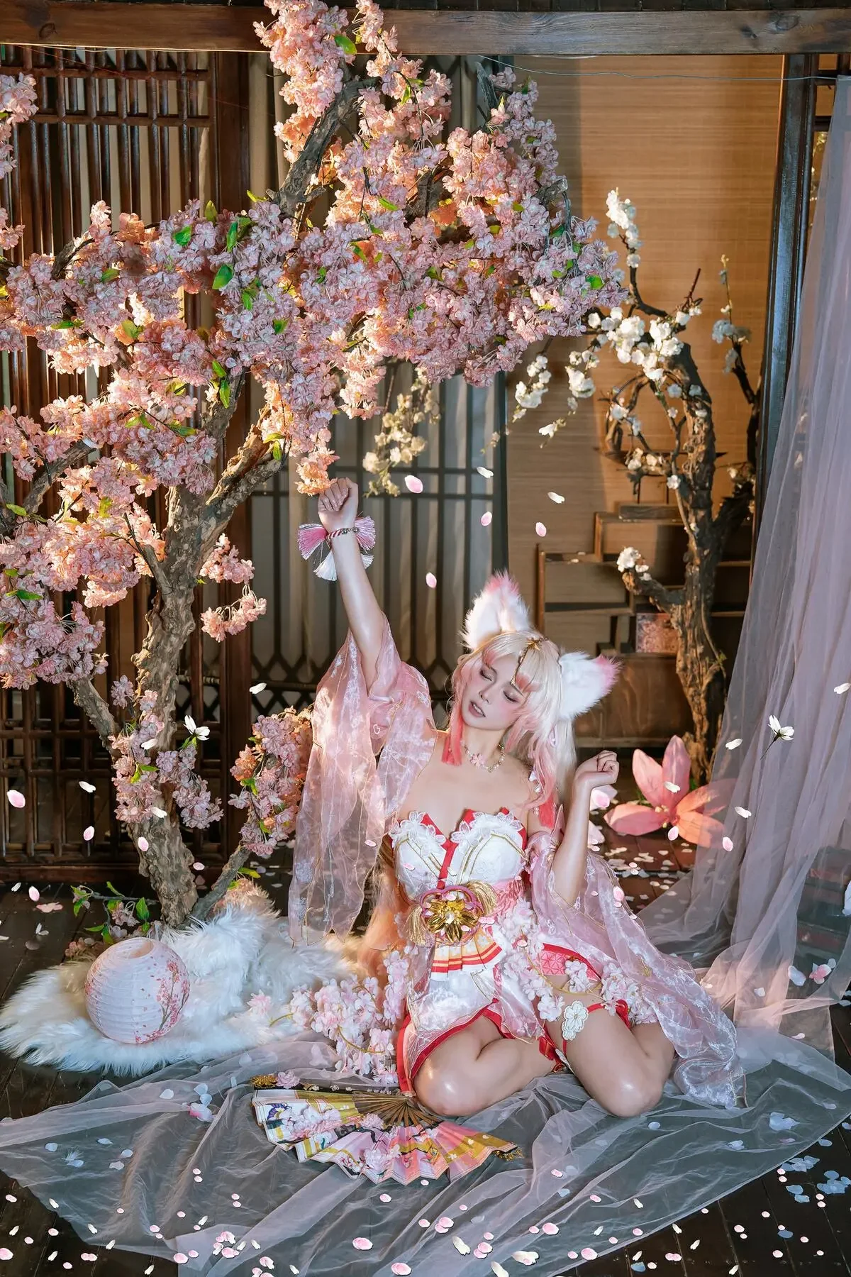 七月喵子 – 胡桃和殷紫萍COS写真