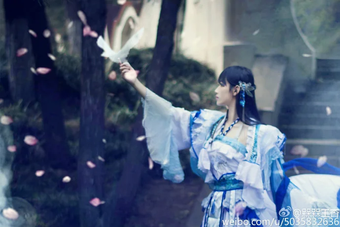 兰花拟人COS写真何日破胡虏，良人罢远征？