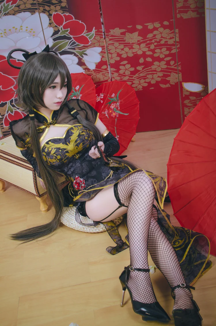 洛天依金丝雀COS写真