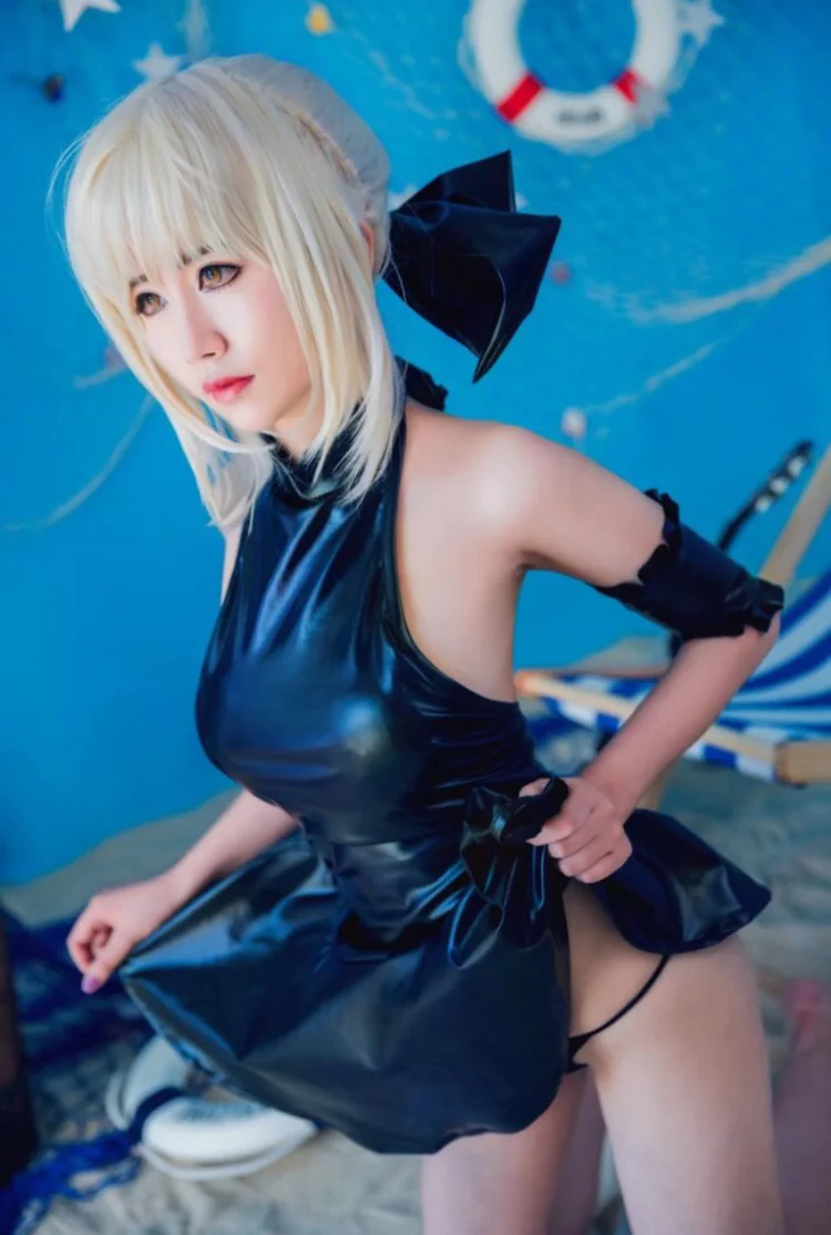 黑saber水着COS写真