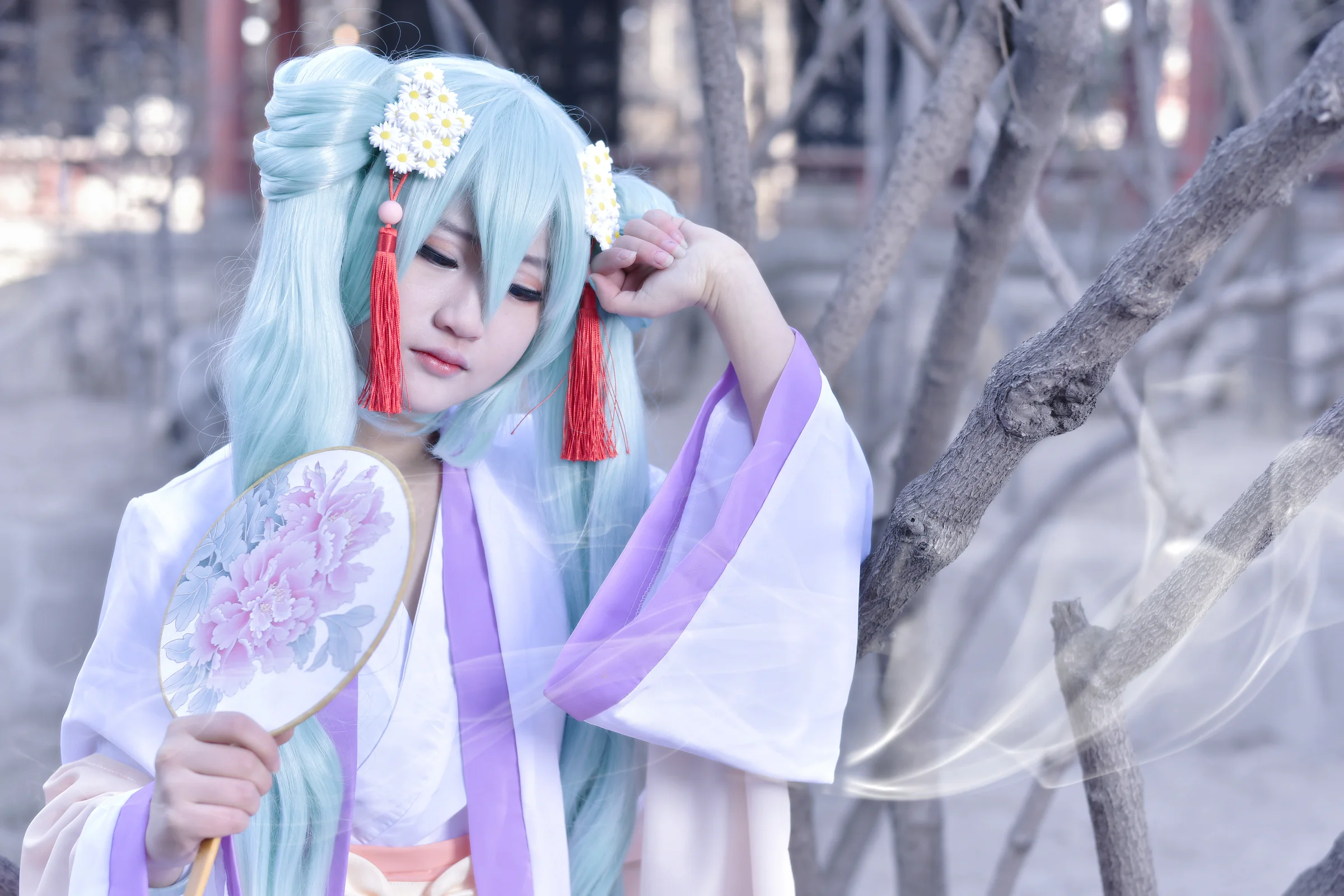 miku COS写真红酥手，绢花头，独醉一人空瘦