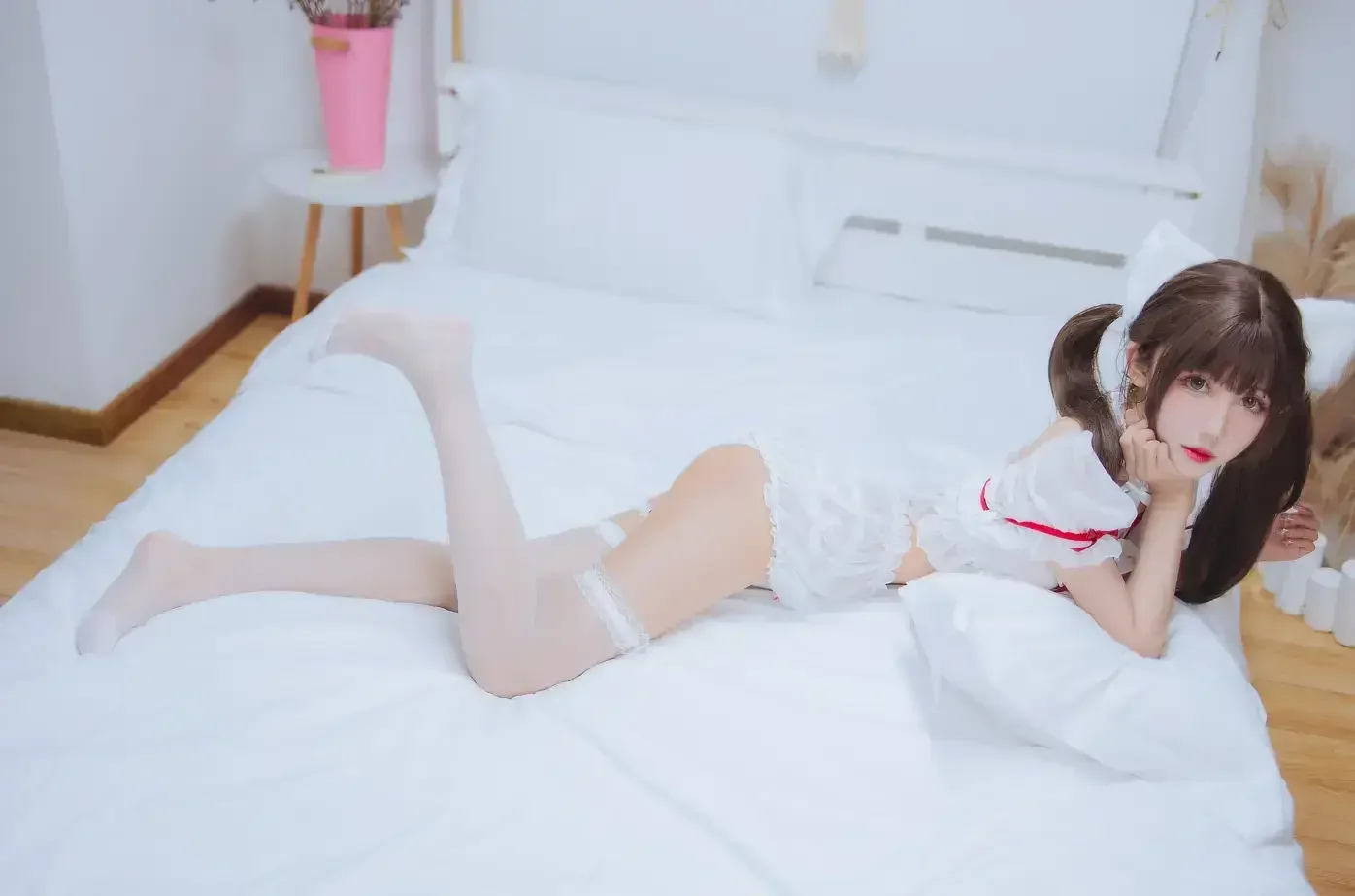 仙女月 – 白猫少女｜高清图片集