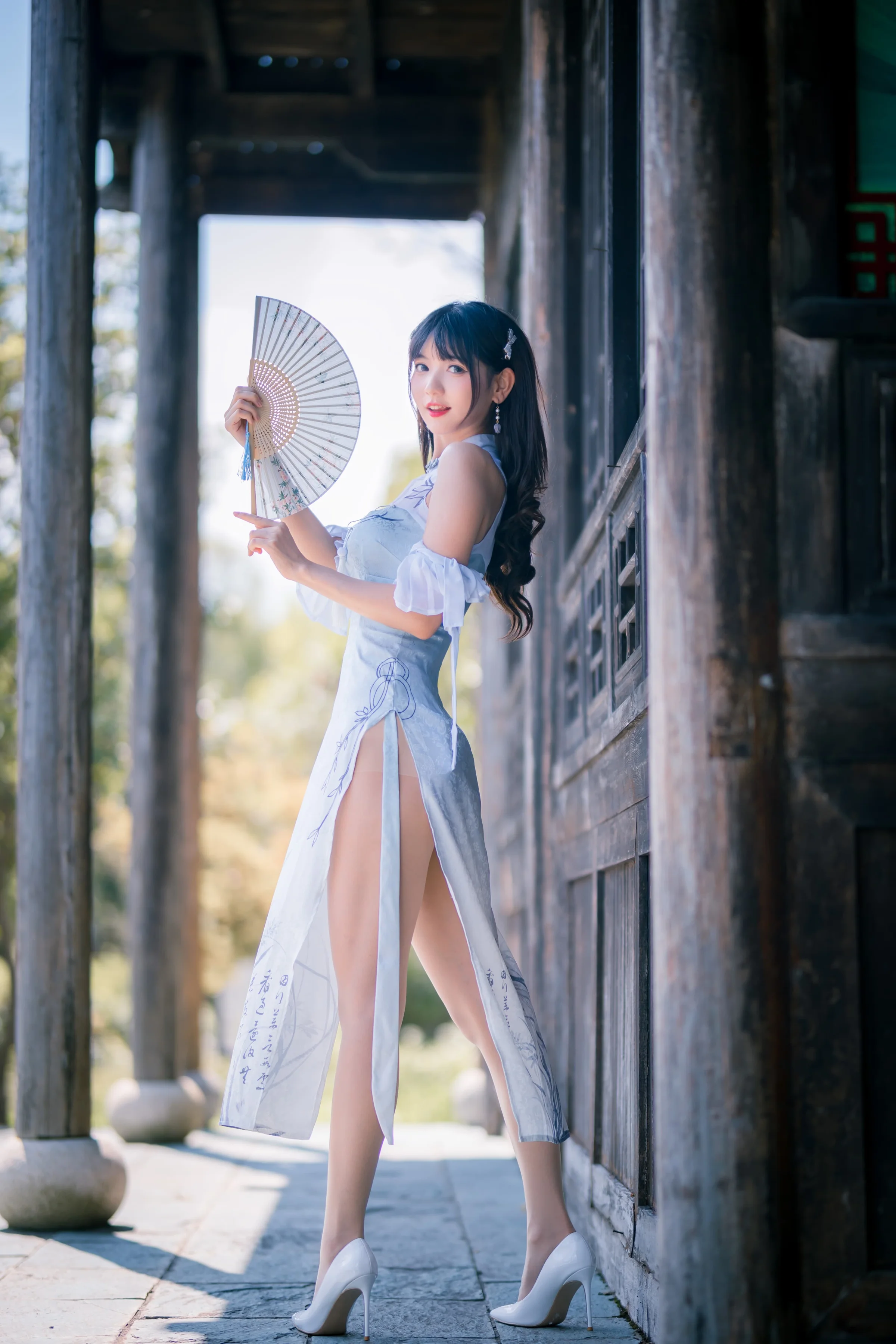 陆卿卿 – 蓝色旗袍｜高清图片集