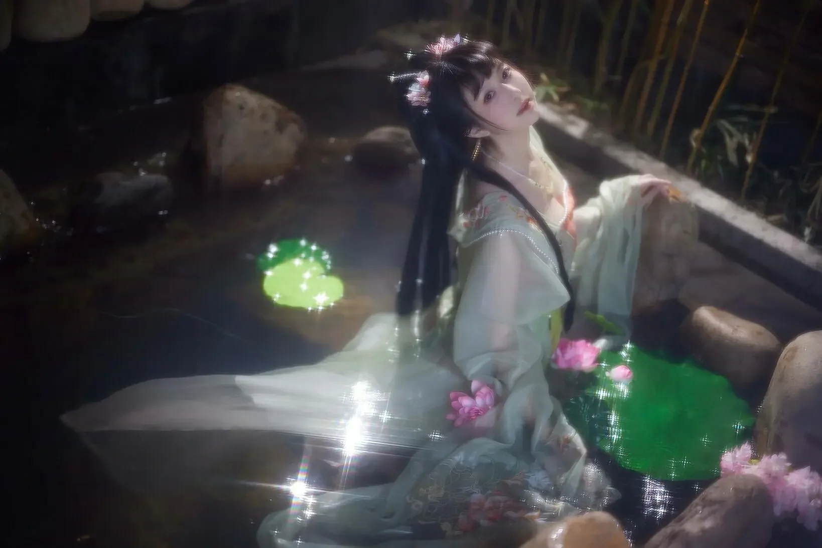 Shika小鹿鹿 – 不早朝｜高清图片集