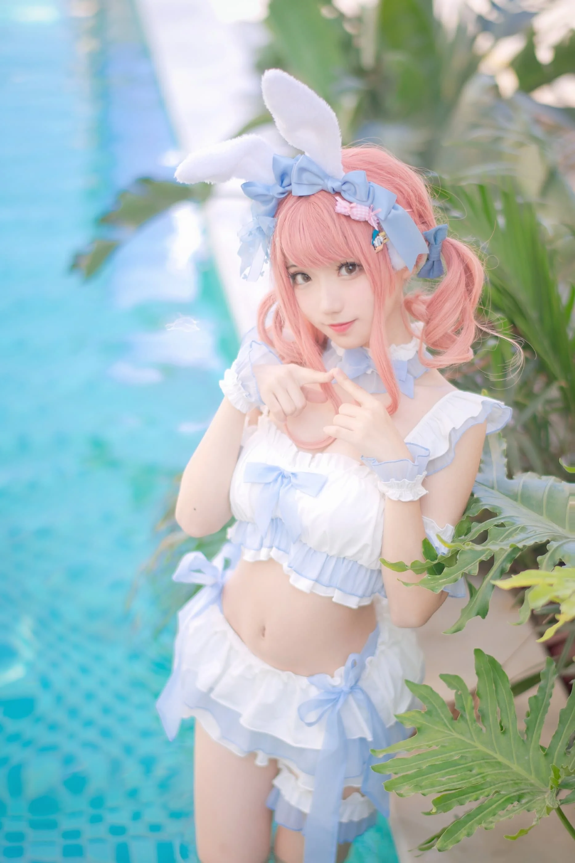 花柒Hana 夏日甜芯泳装写真