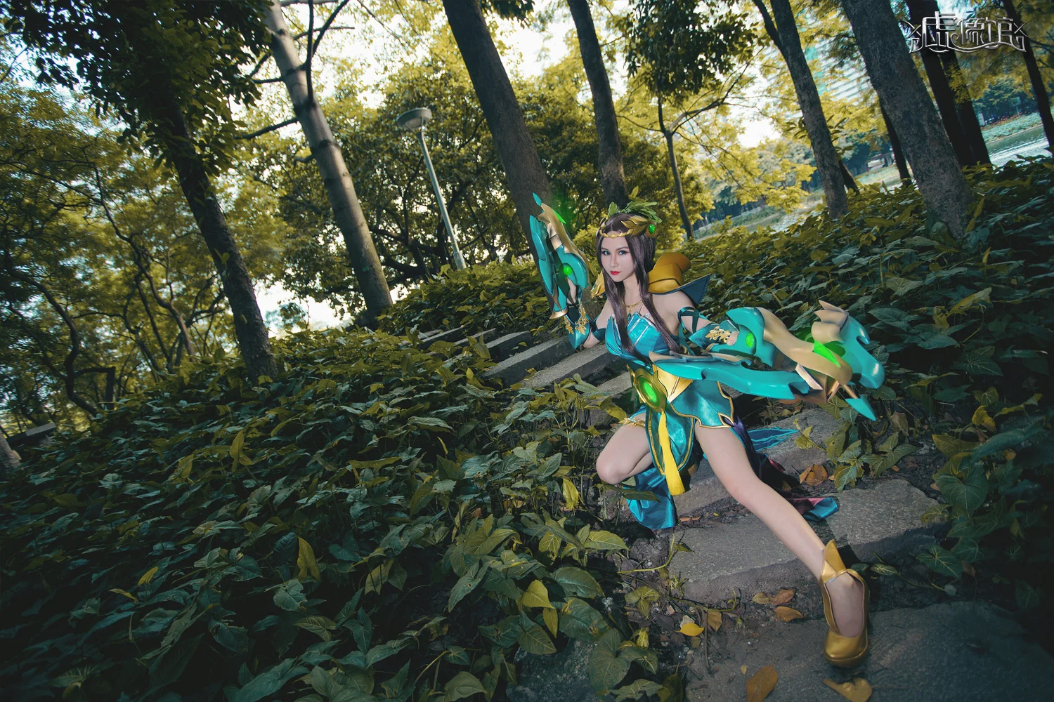 《王者荣耀》虞姬“森之风灵”COS写真 好颜+美腿！