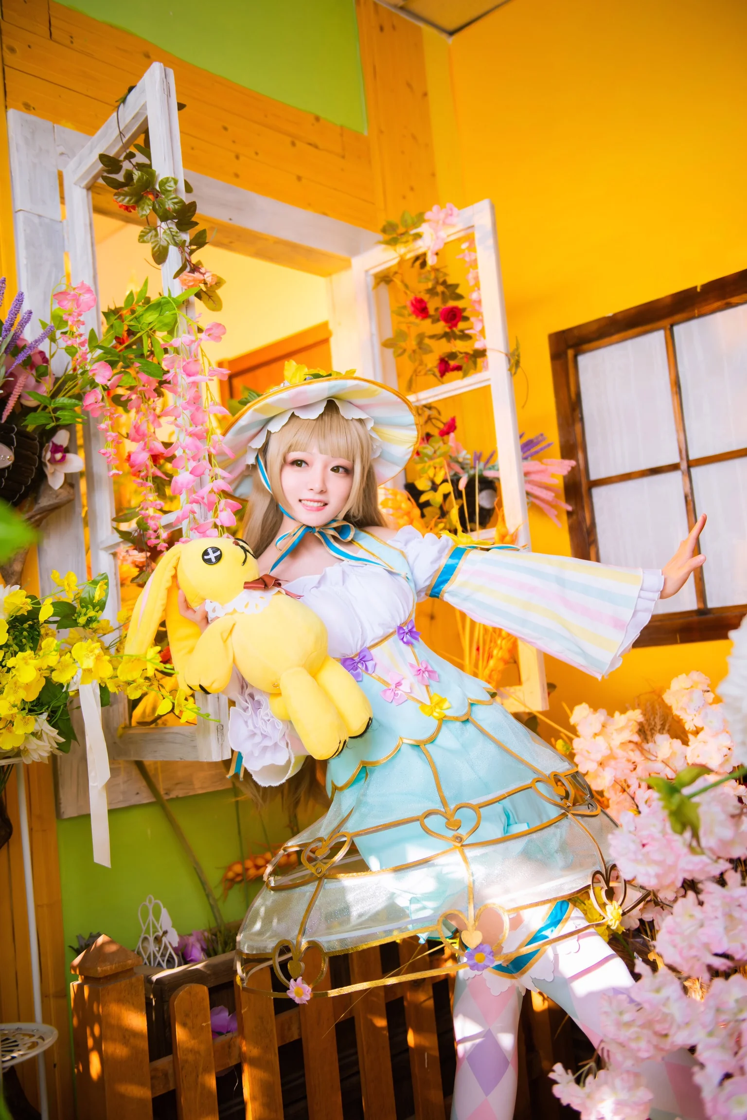 南小鸟复活节觉醒COS写真