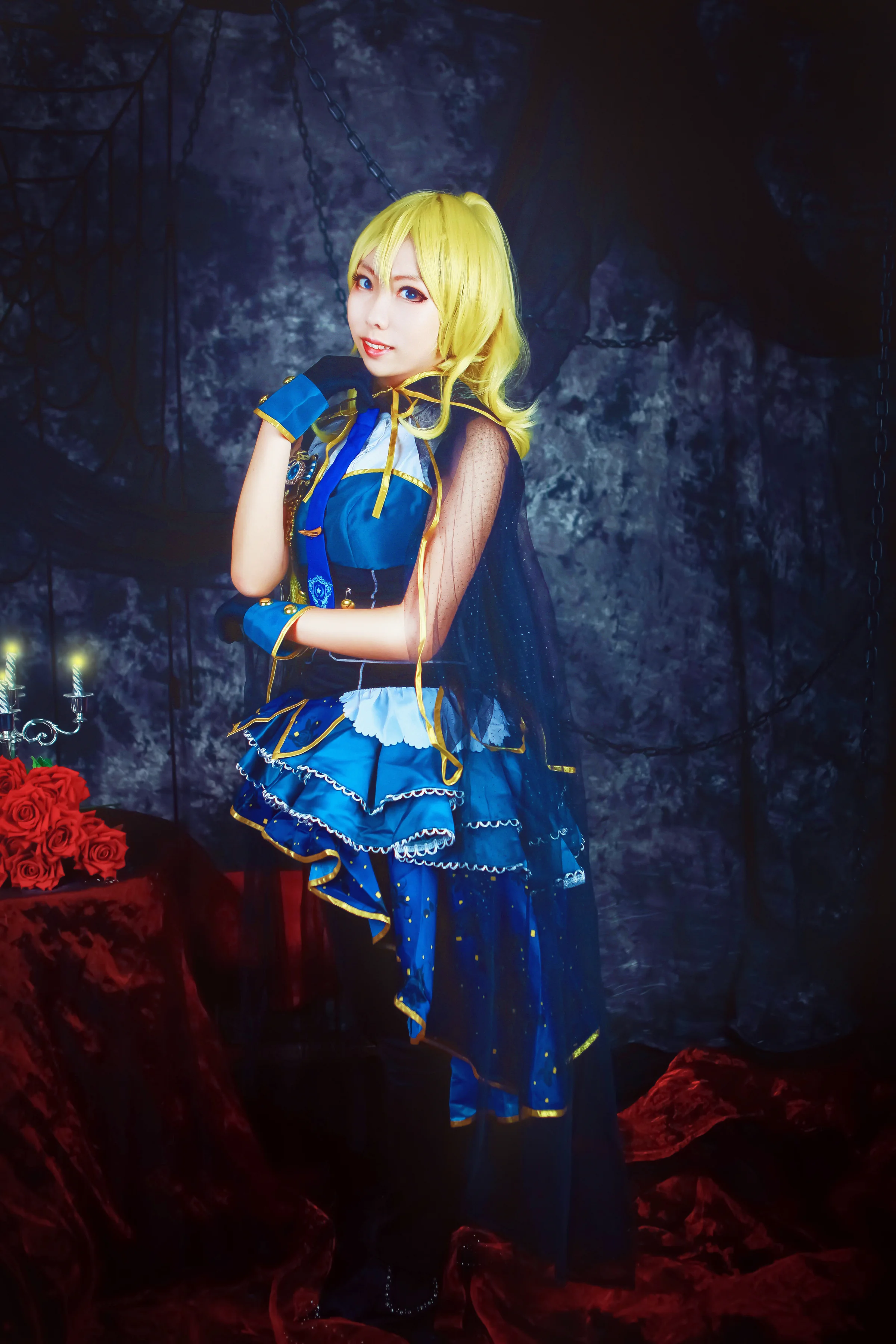 love live怪盗绘里职业觉醒COS写真