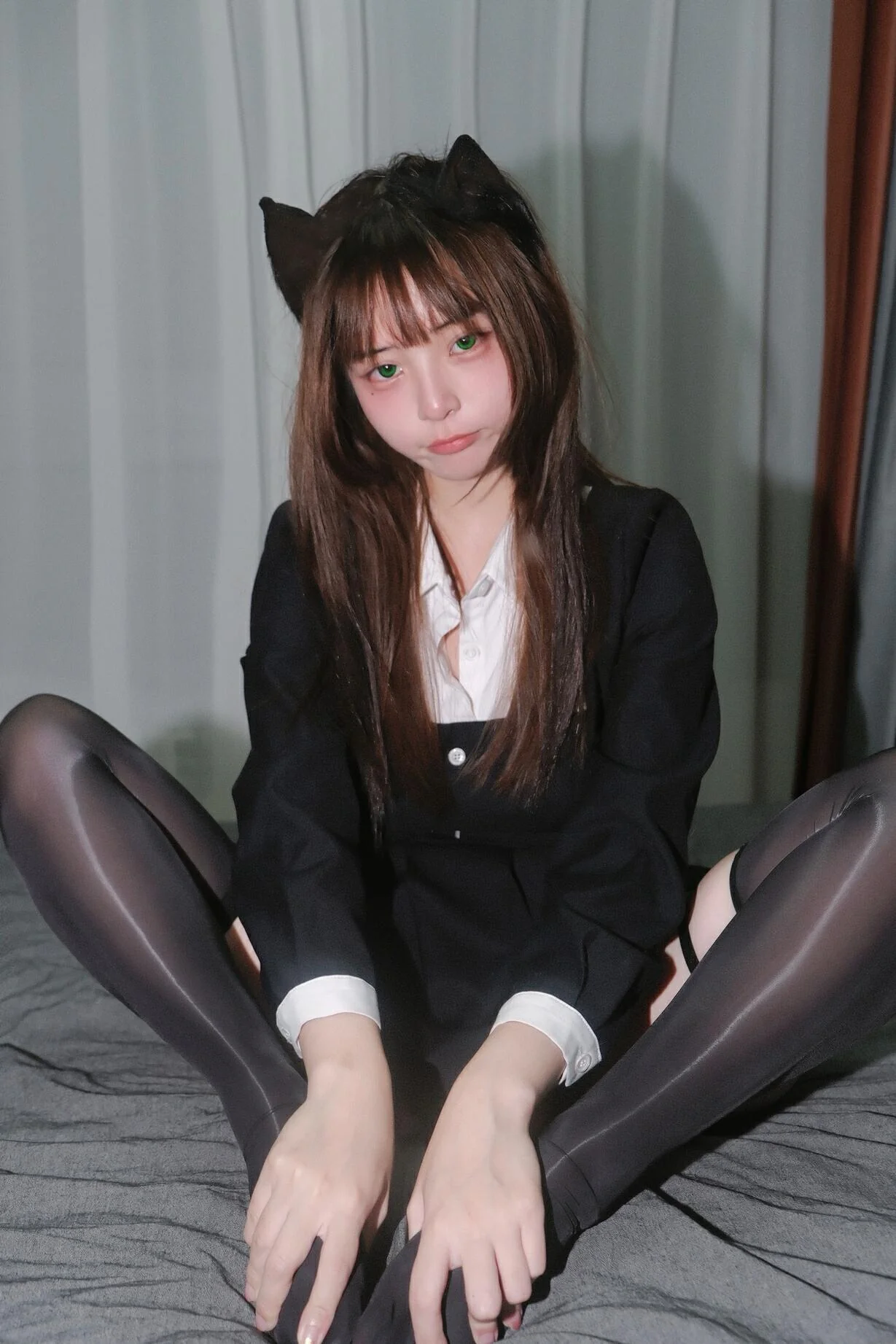 攻弦弦弦 – 黑丝眼镜猫娘｜高清图片集
