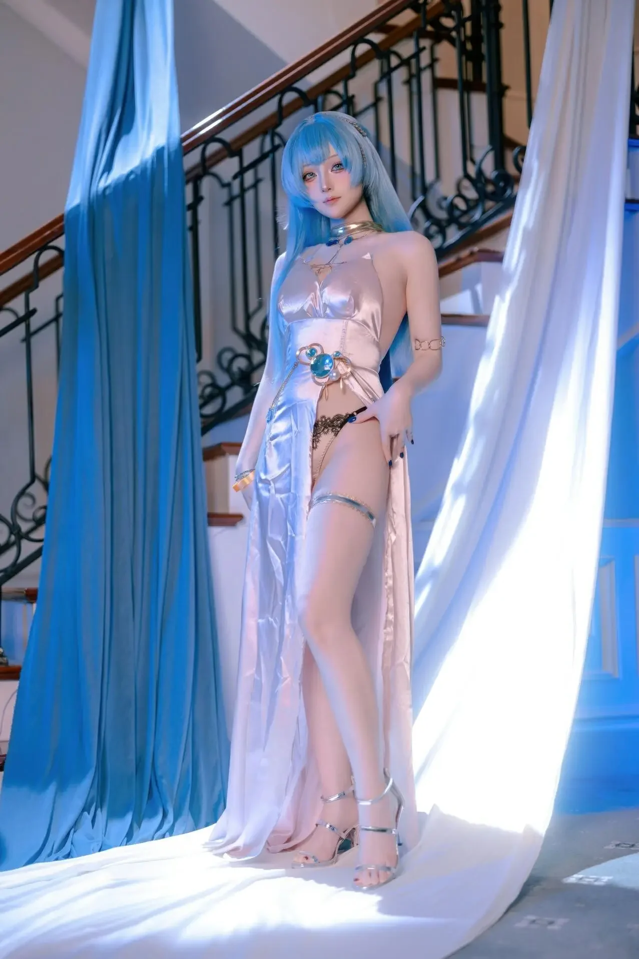 屿鱼 – 胜利女神：妮姬 海伦 礼服｜高清图片集